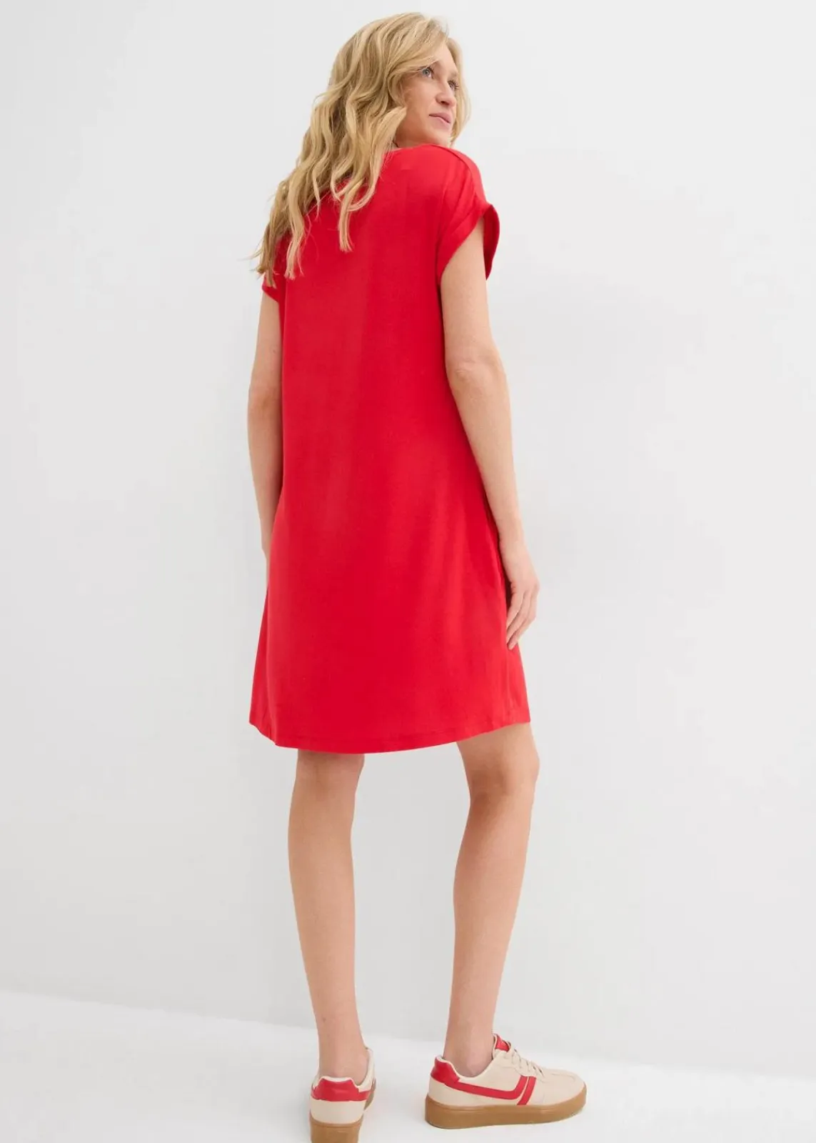 bonprix Kleider^Jersey-Kleid mit Stickerei aus Viskose-Elasthan-Mix tomatenrot