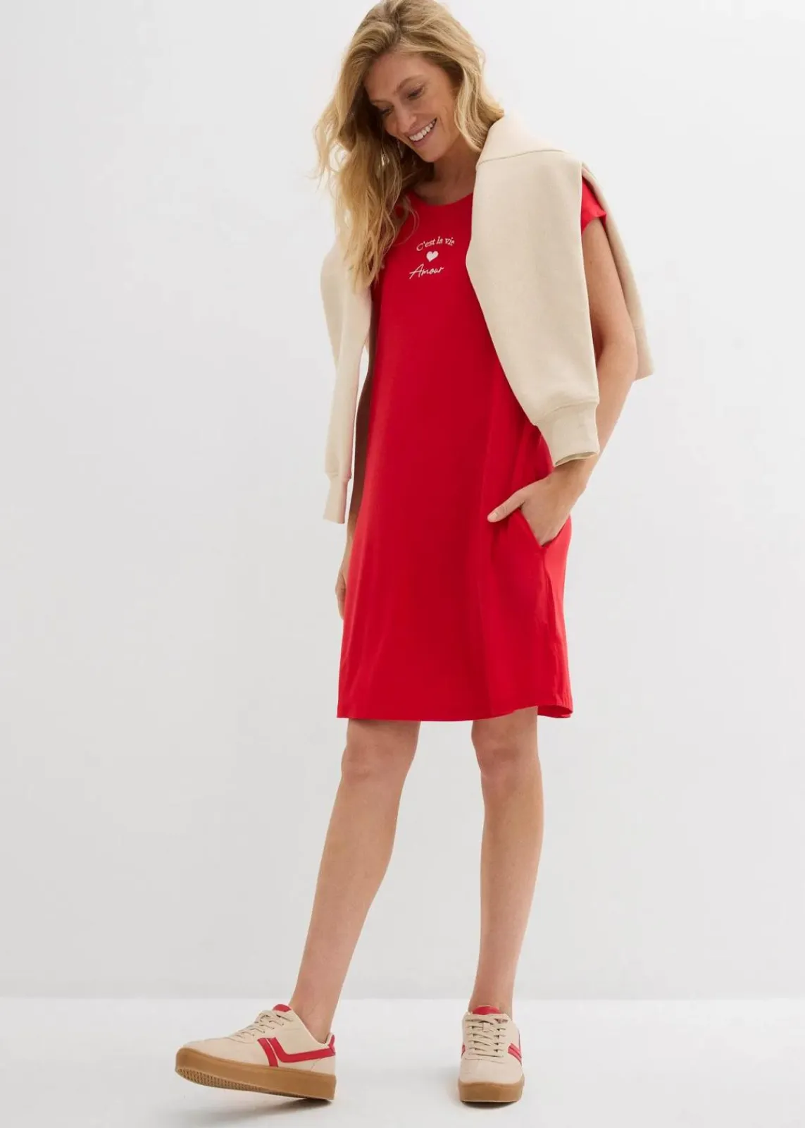 bonprix Kleider^Jersey-Kleid mit Stickerei aus Viskose-Elasthan-Mix tomatenrot