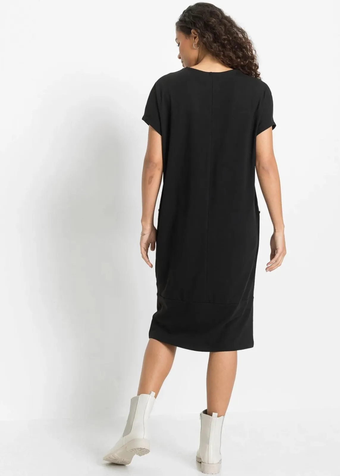 bonprix Bekleidung·Pullover & Strickjacken|Kleider^Jerseykleid mit Taschen schwarz