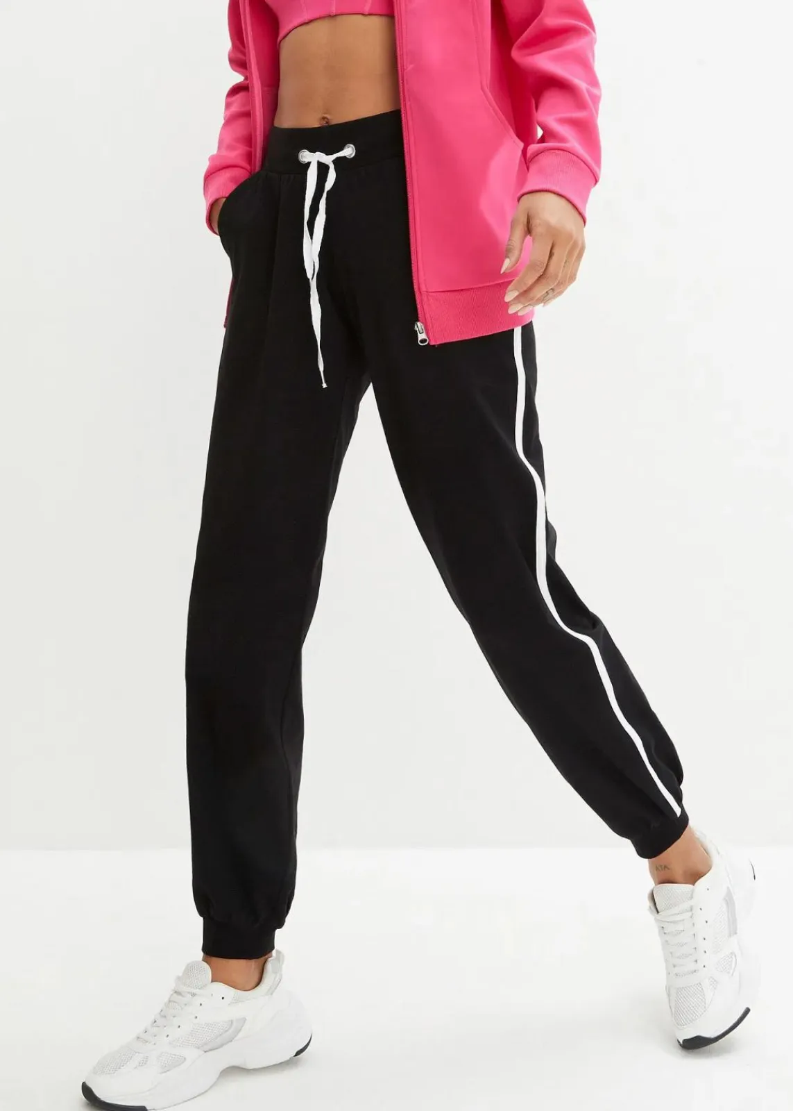 bonprix Bekleidung·Blusen & Tuniken|Bekleidung·Kleider^Jogginghose aus Baumwolle schwarz