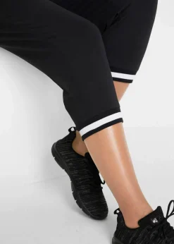 bonprix Bekleidung·Sweat|Bekleidung·Blusen & Tuniken^Jogginghose, 3/4-Länge aus Baumwollmix schwarz bedruckt