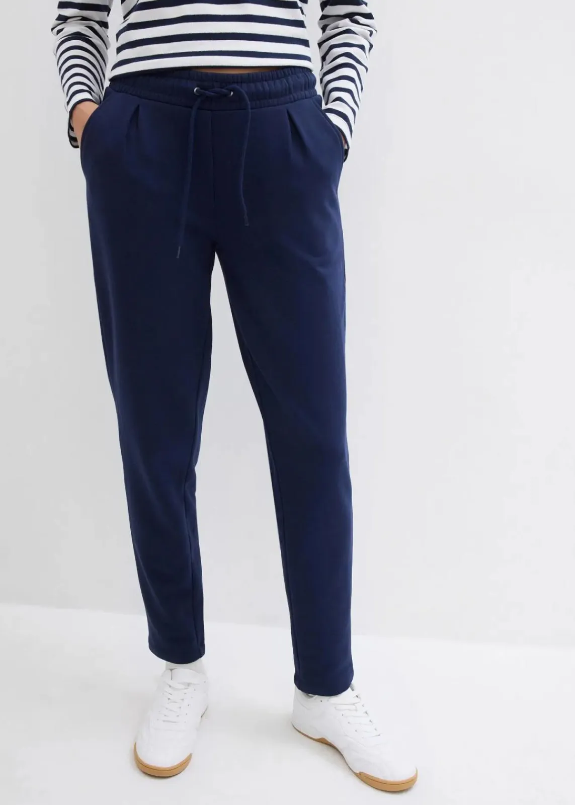 bonprix Hosen|Sweat^Jogginghose mit elastischem Bund dunkelblau