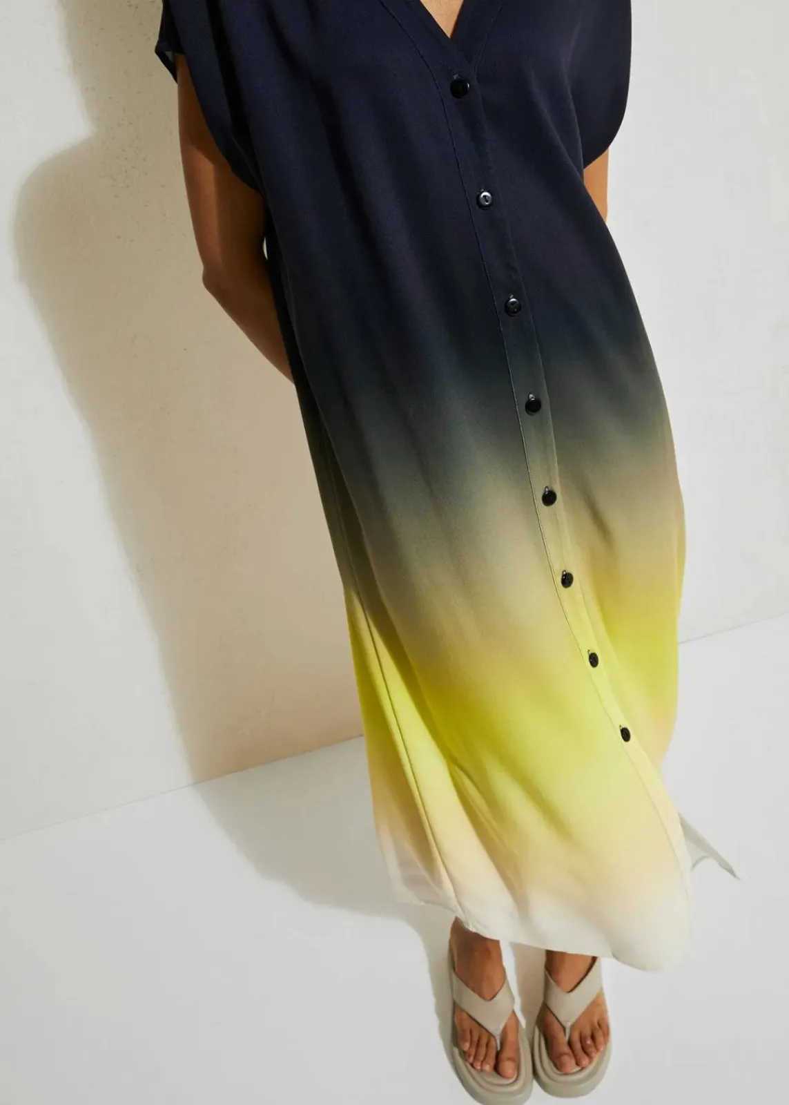 bonprix Bekleidung·Pullover & Strickjacken|Kleider^Kaftan-Kleid aus Viskose schwarz/zitrusgelb/naturbeige