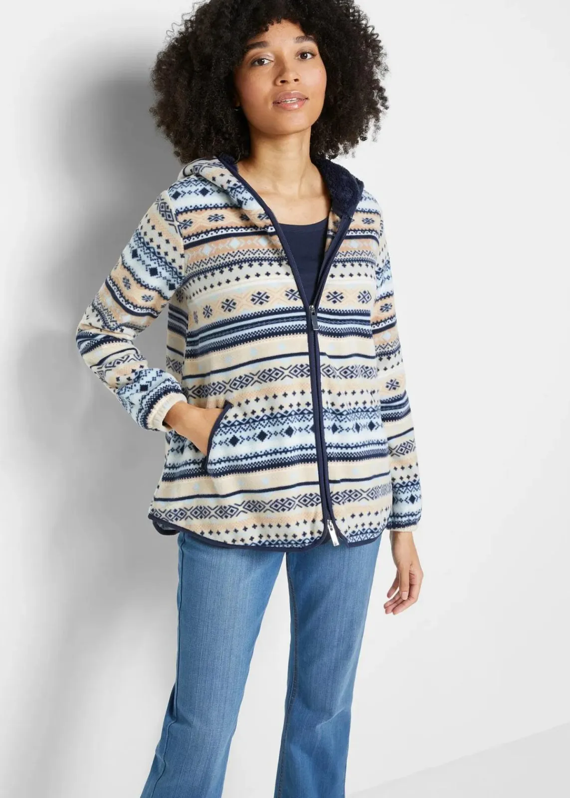 bonprix Bekleidung·Blusen & Tuniken|Bekleidung·Hosen^Kapuzen-Fleecejacke mit Norweger-Muster kieselbeige/weiß norwegermuster