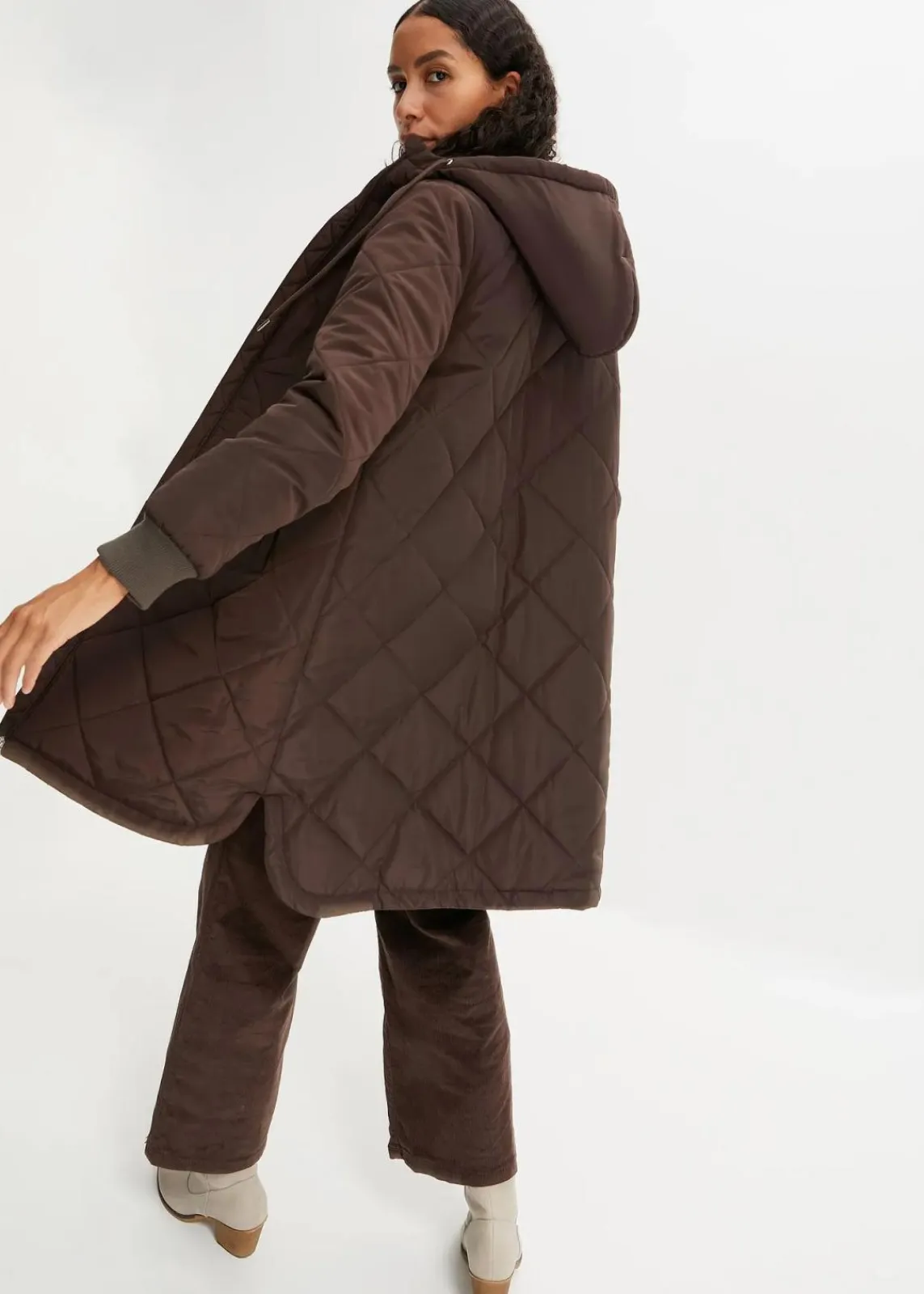 bonprix Bekleidung·Hosen|Jacken & Mäntel^Kapuzen-Kurzmantel mit Steppung dunkelbraun