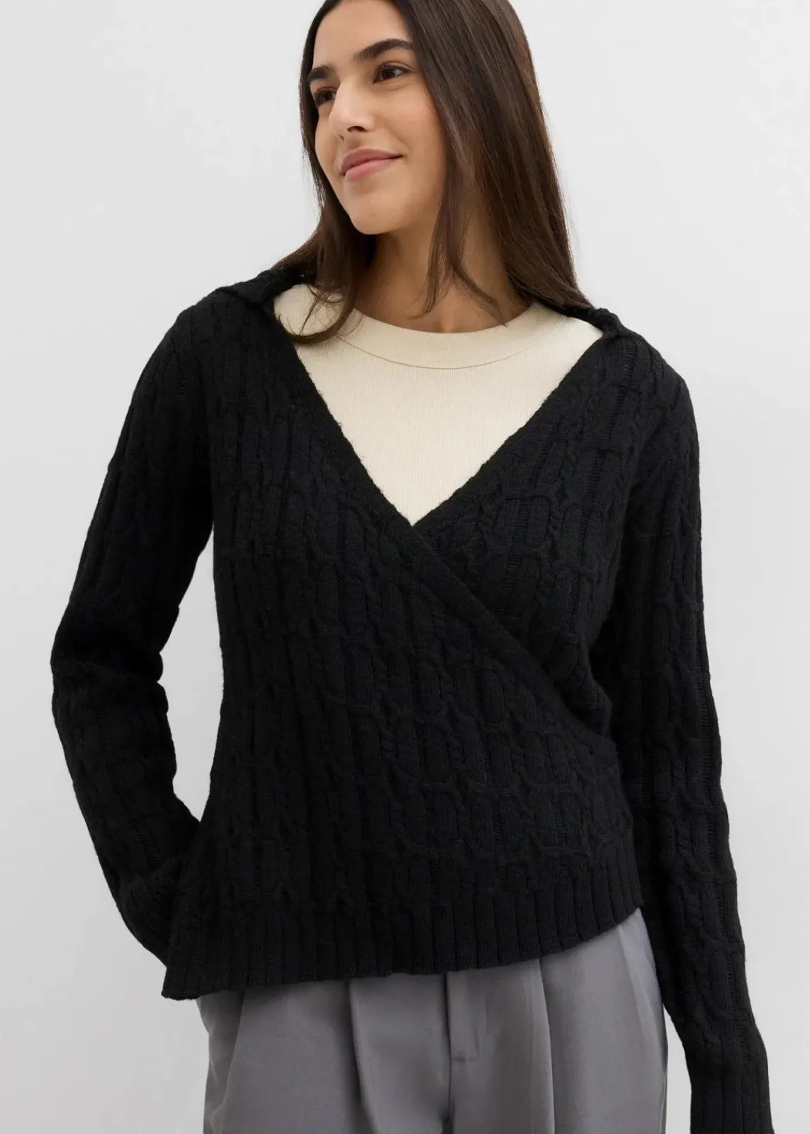 bonprix Bekleidung·Umstandsmode|Pullover & Strickjacken^Kapuzenpullover mit asymmetrischem Saum schwarz