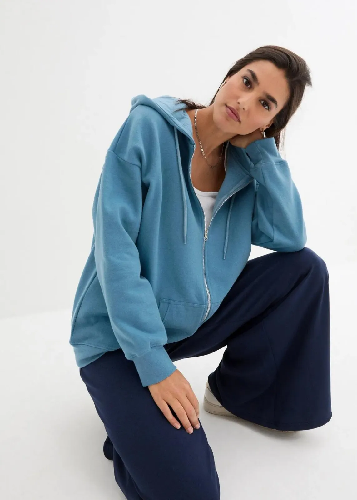 bonprix Sweat|Nachhaltigere Materialien^Kapuzen-Sweatjacke graublau