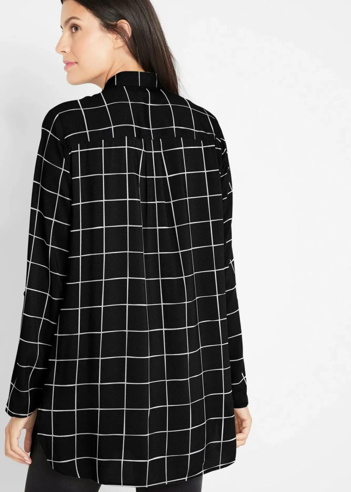 bonprix Bekleidung·Jacken & Mäntel|Blusen & Tuniken^Karierte Longbluse mit Taschen schwarz/wollweiß kariert