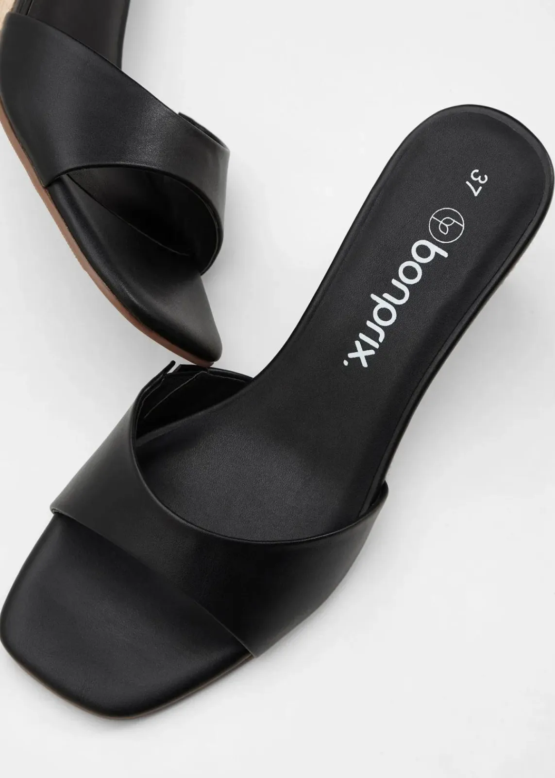 bonprix Strandmode|Sommerschuhe^Keilpantoletten in Bast-Optik schwarz