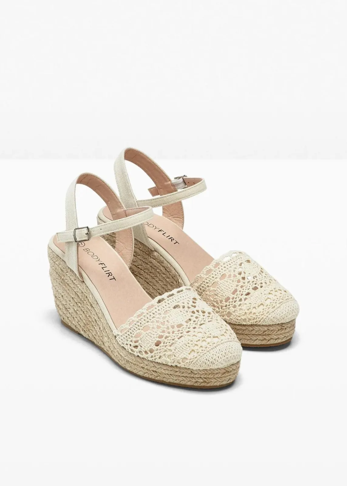 bonprix Pumps^Keilpumps in Häkel-Optik beige