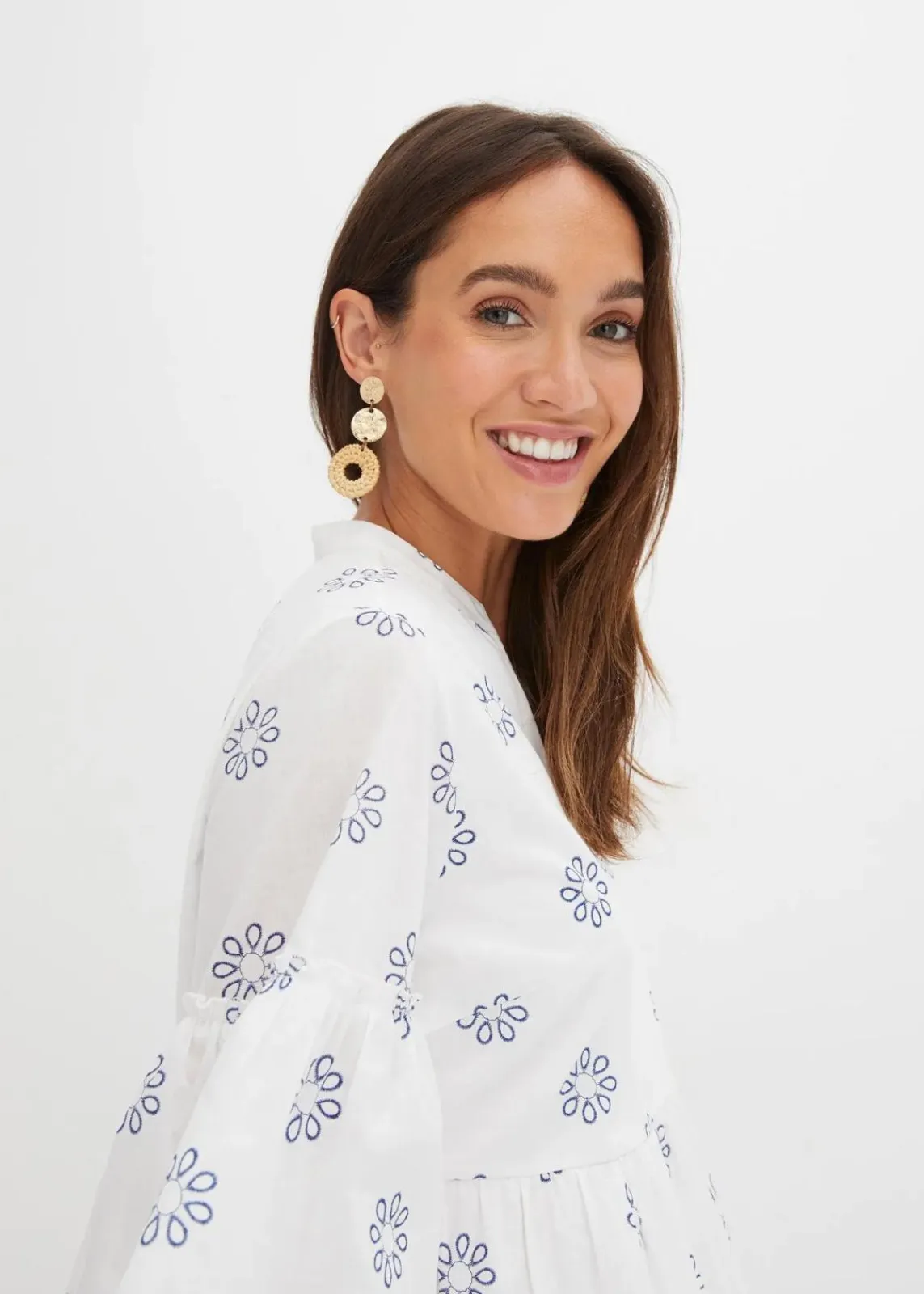 bonprix Bekleidung·Pullover & Strickjacken|Kleider^Kleid weiß/blau bedruckt