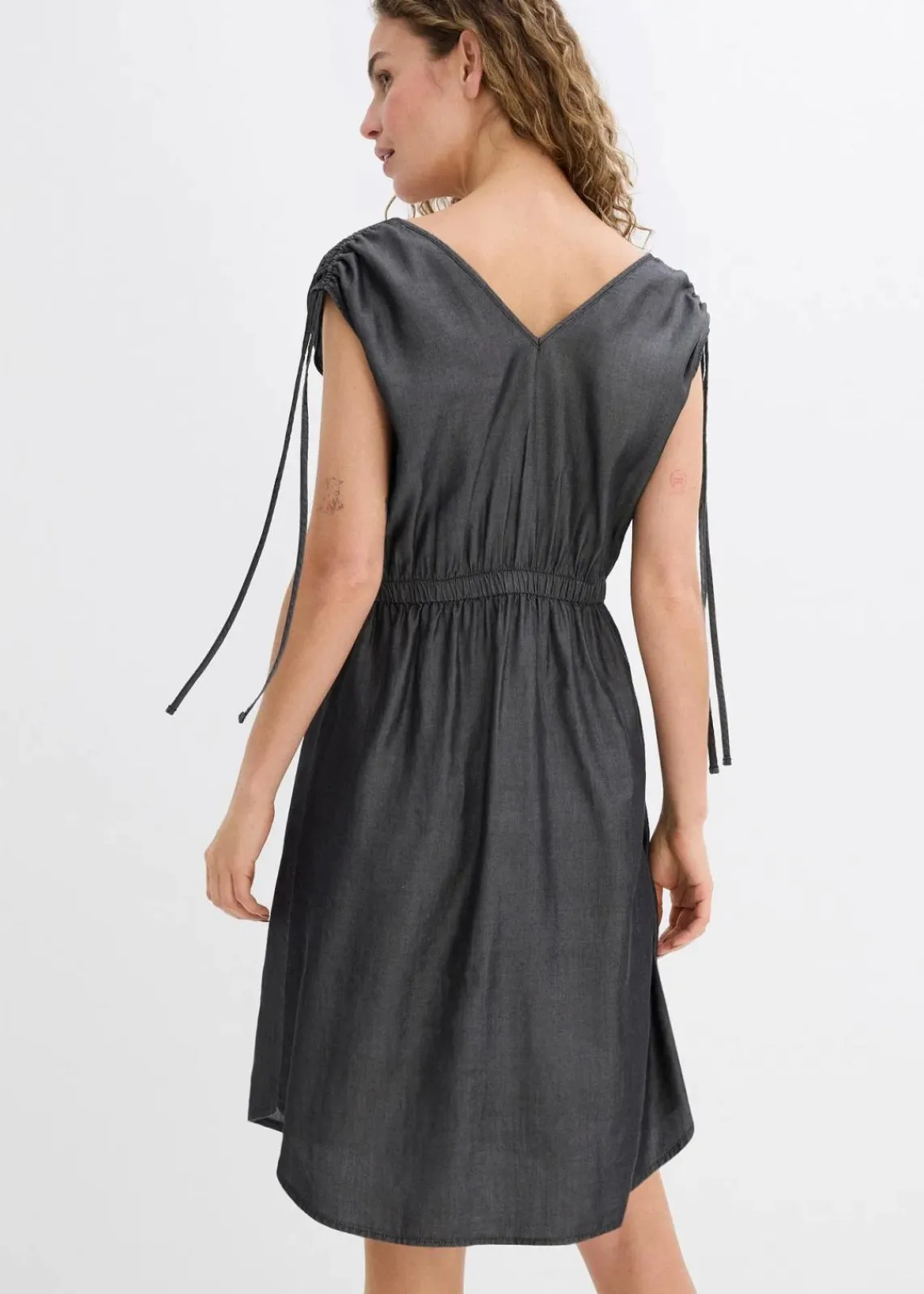 bonprix Kleider|Bekleidung·Pullover & Strickjacken^Kleid aus glattem Lyocell schwarz denim