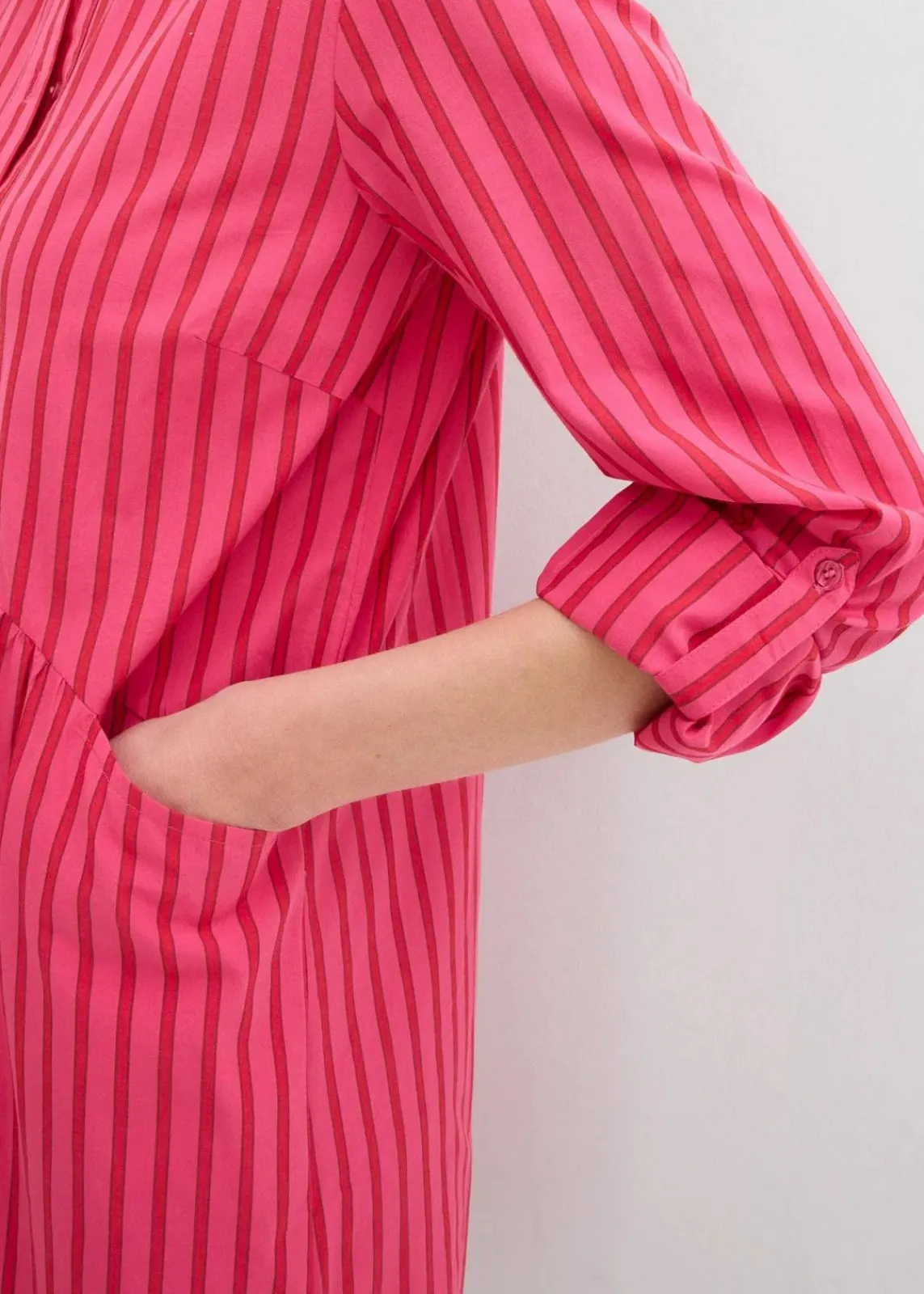 bonprix Kleider|Bekleidung·Pullover & Strickjacken^Kleid mit Hemdkragen aus reiner Baumwolle tomatenrot/granatapfel/dunkelpink gestreift