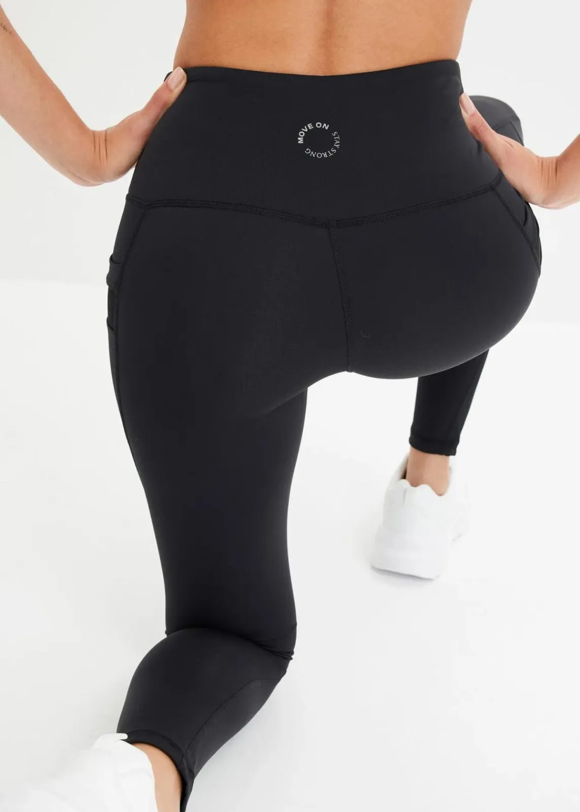 bonprix Bekleidung·Sweat|Bekleidung·Kleider^Komfort-Sport-Leggings mit transparentem Mesh und Handytasche schwarz