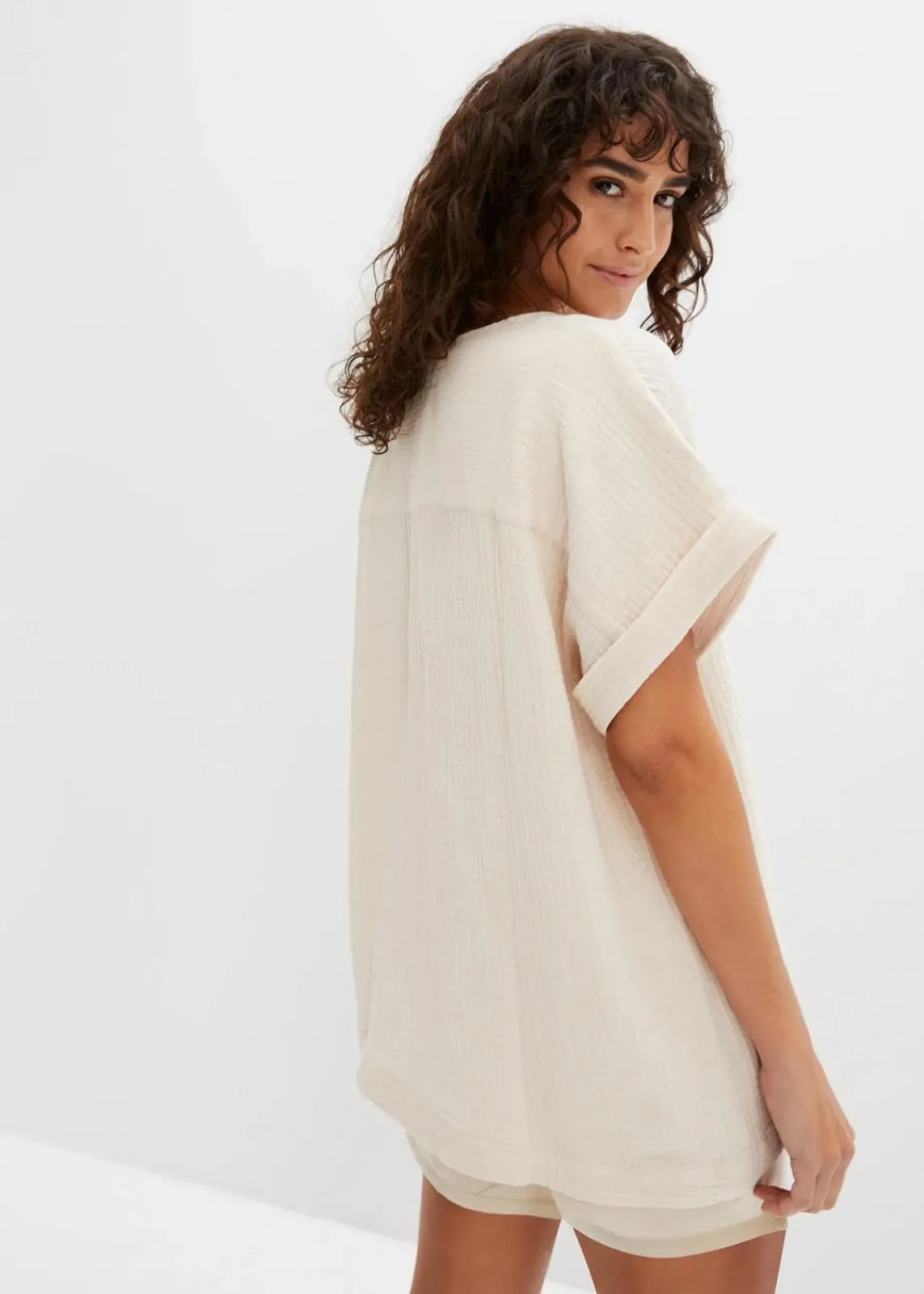 bonprix Blusen & Tuniken|Bekleidung·Jacken & Mäntel^Kurzarmbluse aus Musselin kieselbeige