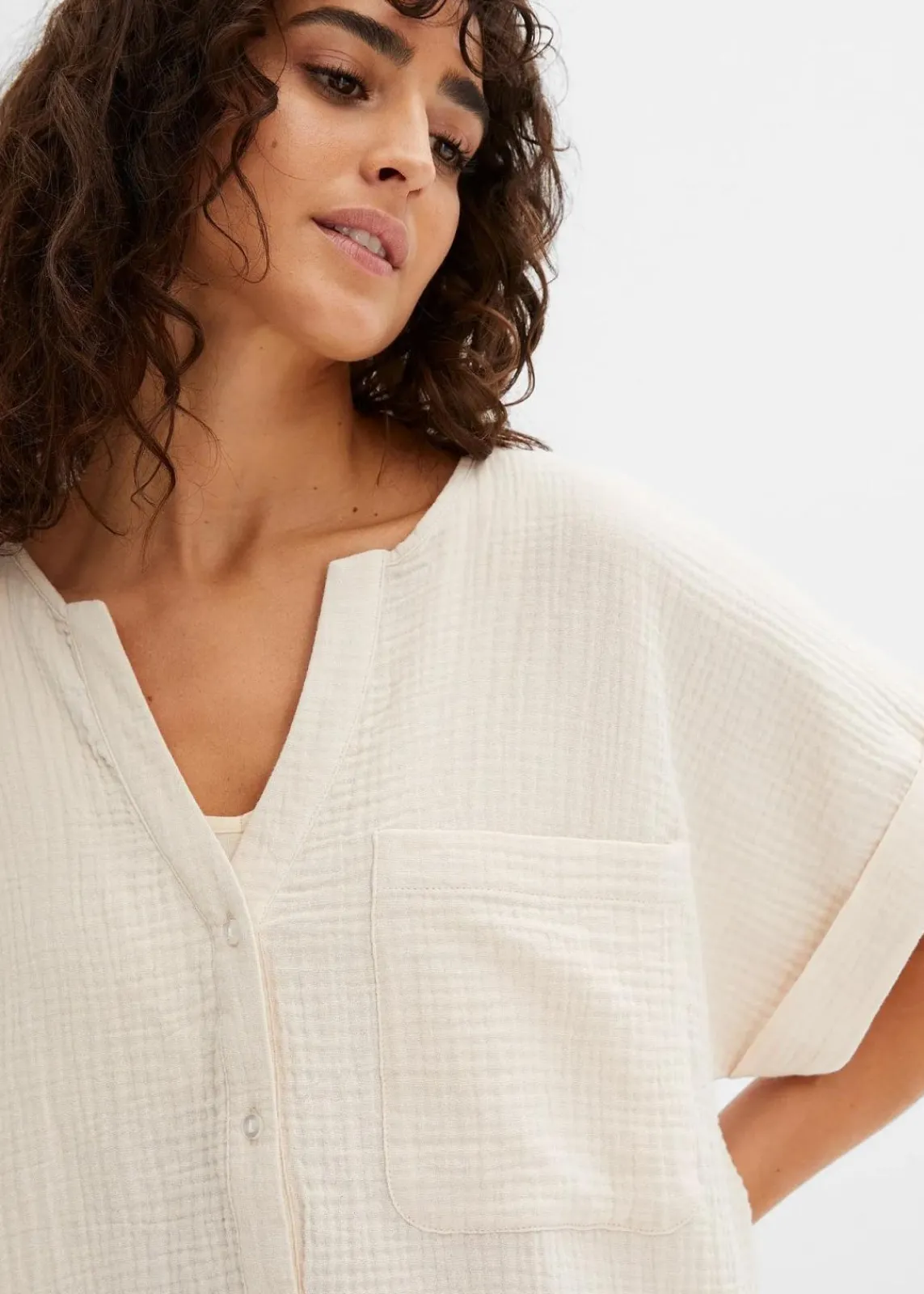bonprix Blusen & Tuniken|Bekleidung·Jacken & Mäntel^Kurzarmbluse aus Musselin kieselbeige