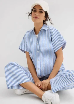 bonprix Bekleidung·Jacken & Mäntel|Blusen & Tuniken^Kurzarmhemd aus Seersucker gletscherblau/wollweiß