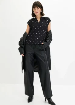 bonprix Nachhaltigere Materialien|Shirts & Tops^Kurzarmshirt mit Henley-Ausschnitt aus Viskosemix schwarz/weiß gepunktet
