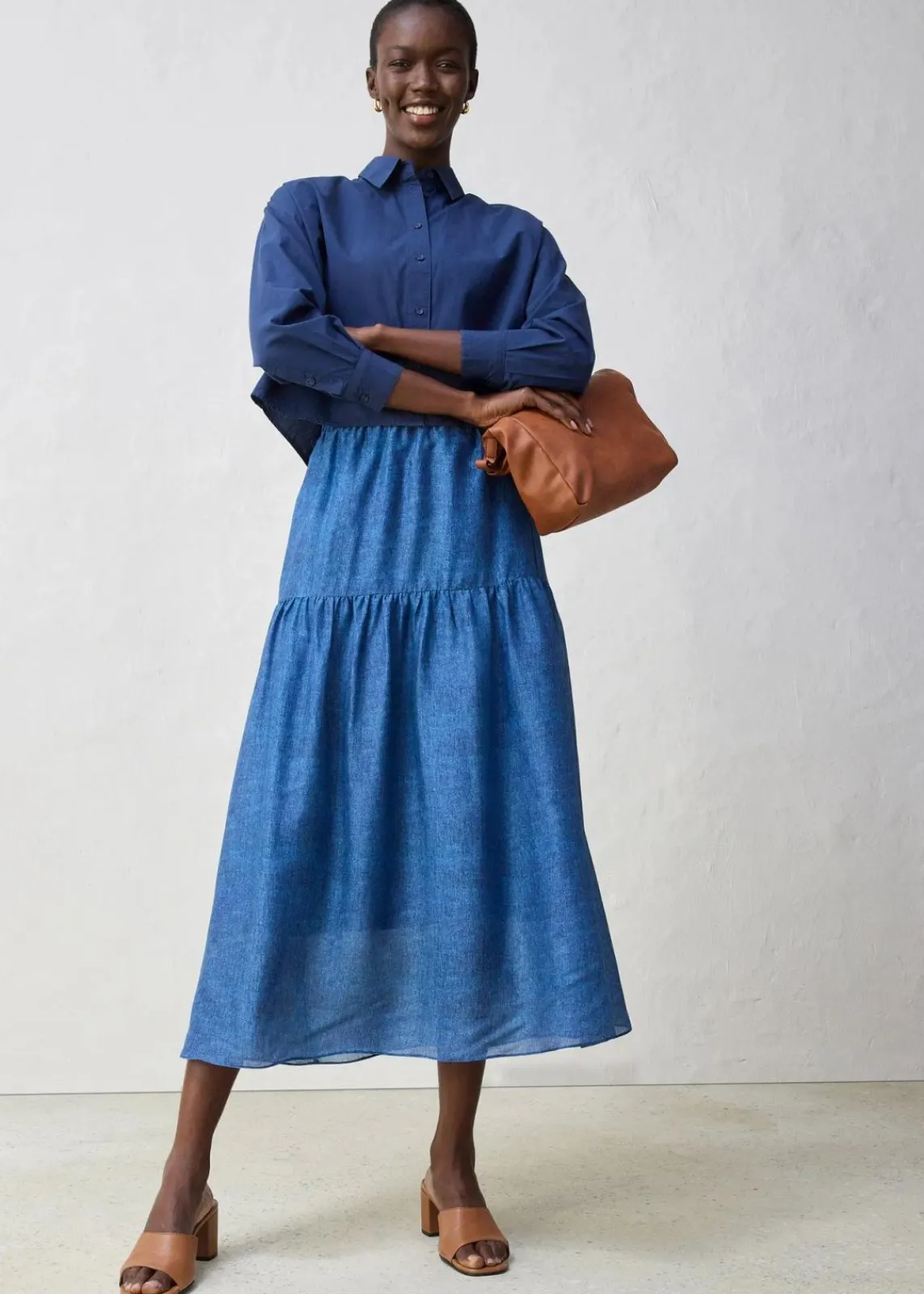 bonprix Blusen & Tuniken|Bekleidung·Jacken & Mäntel^Kurze Oversize Bluse mit Seidenanteil dunkelblau