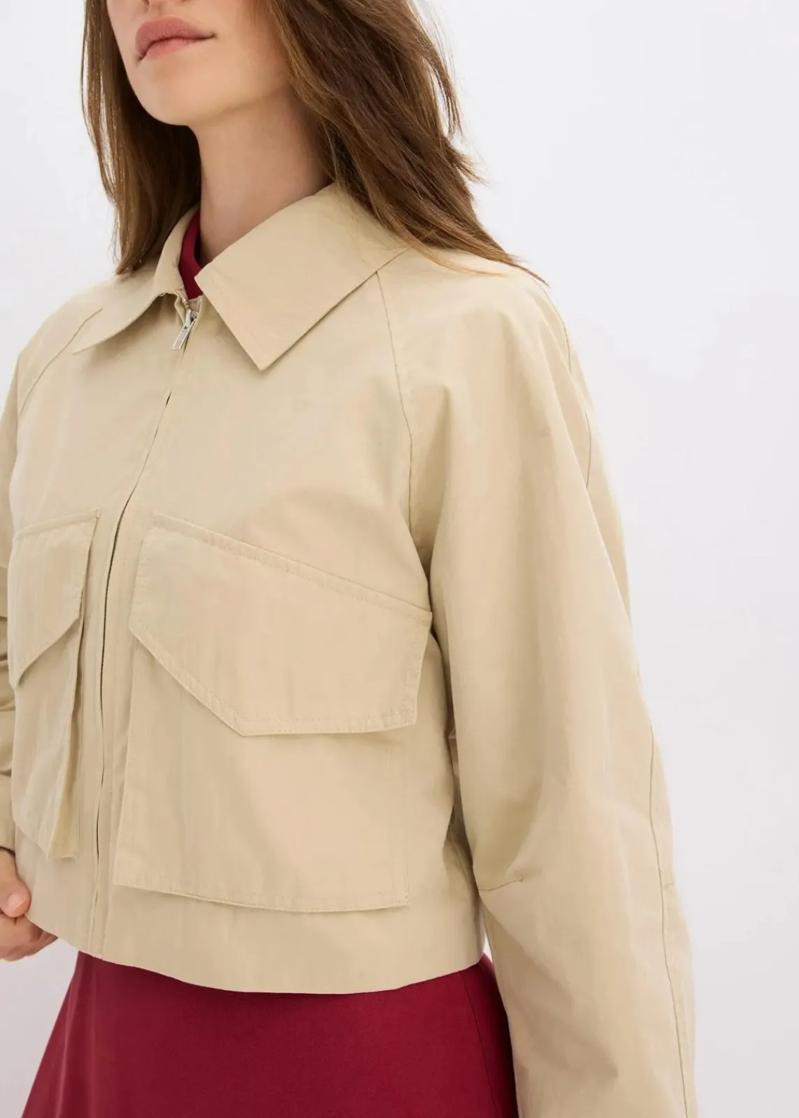 bonprix Bekleidung·Hosen|Jacken & Mäntel^Kurze Trenchjacke grünbeige