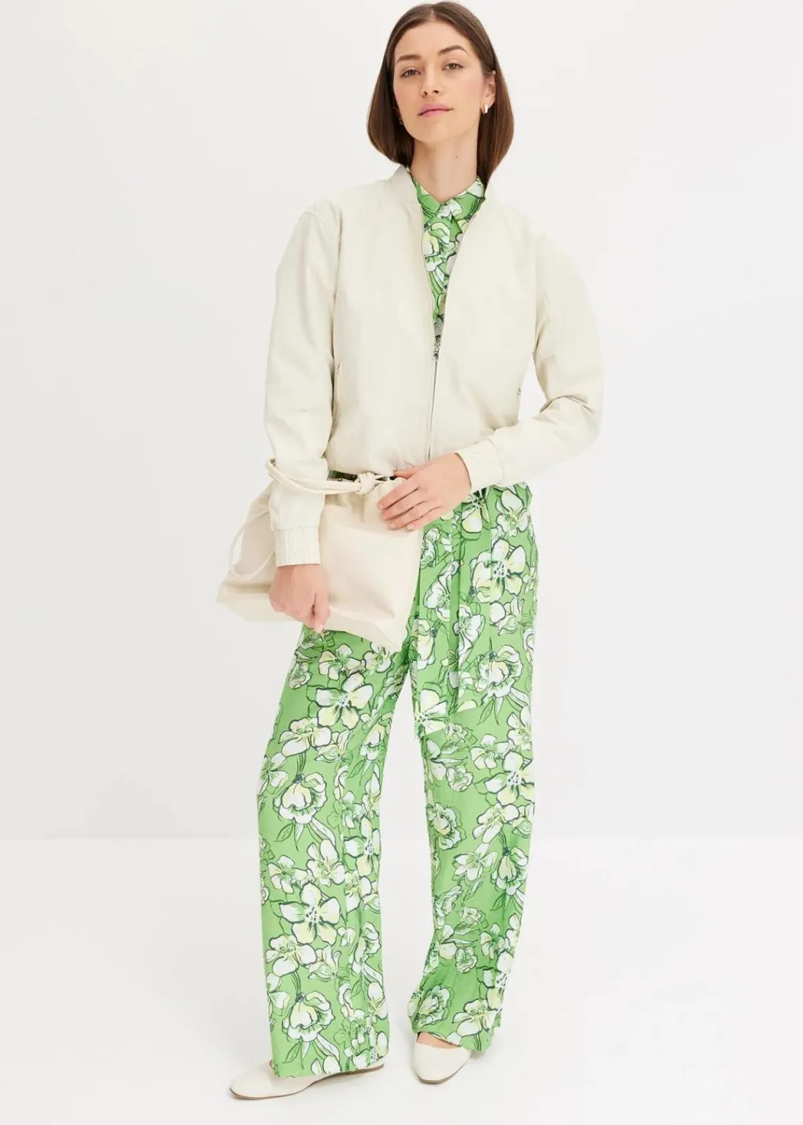 bonprix Bekleidung·Hosen|Jacken & Mäntel^Kurzer Soft-Blouson natur