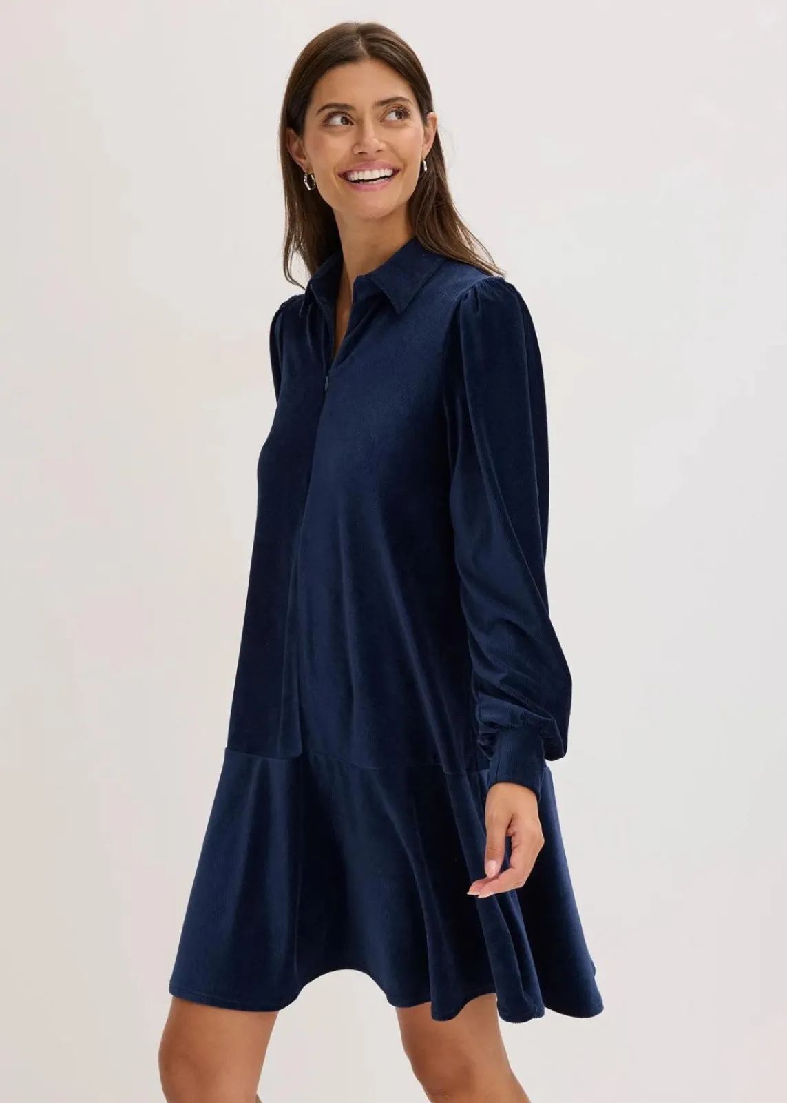 bonprix Kleider^Kurzes Cord-Kleid dunkelblau
