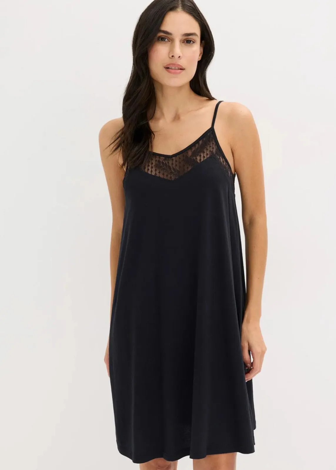 bonprix Nachtwäsche|Nachhaltigere Materialien^Kurzes Nachthemd aus softem Modal-Mix schwarz