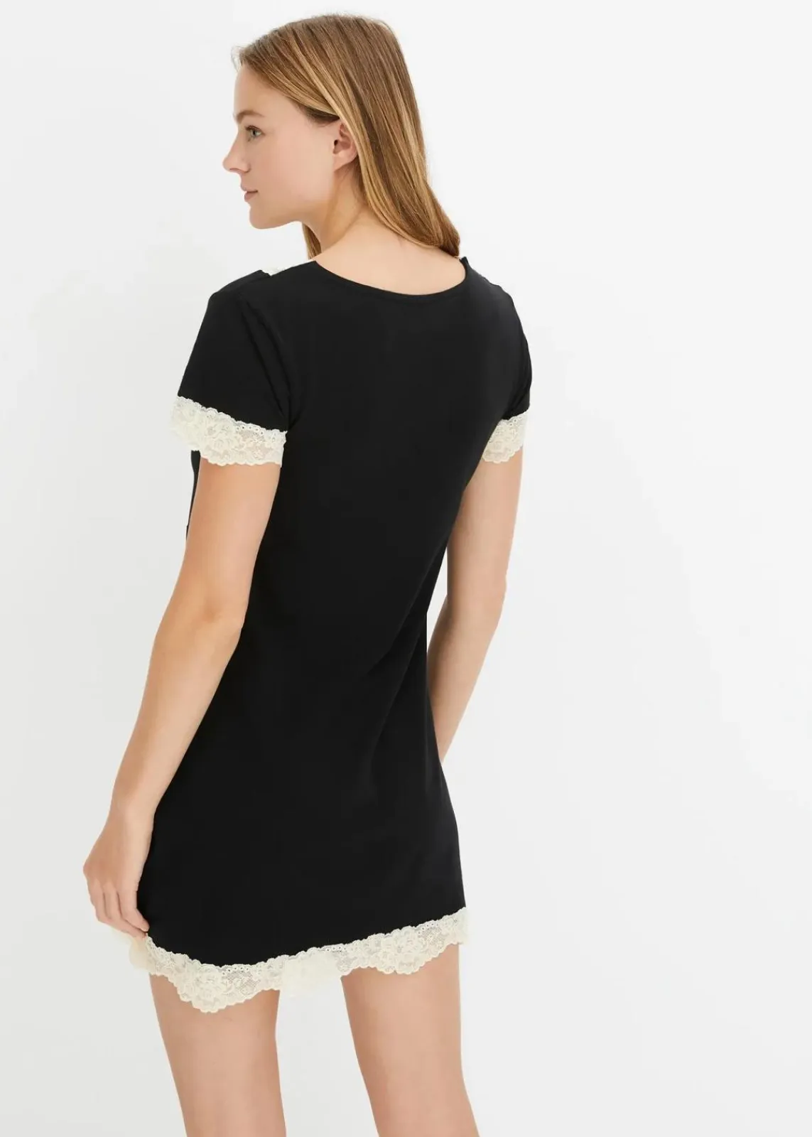 bonprix Wäsche·Nachtwäsche|Nachhaltigere Materialien^Kurzes Nachthemd mit zarter Spitze schwarz