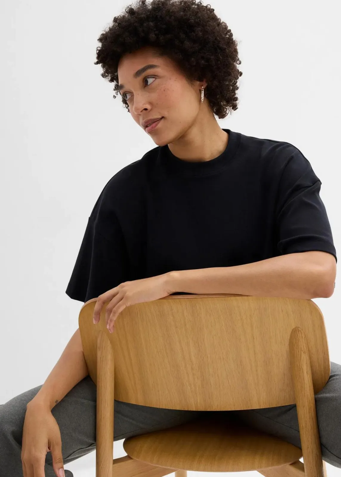 bonprix Bekleidung·Röcke|Nachhaltigere Materialien^Kurzes Oversize-Shirt aus reiner schwerer Bio-Baumwolle schwarz