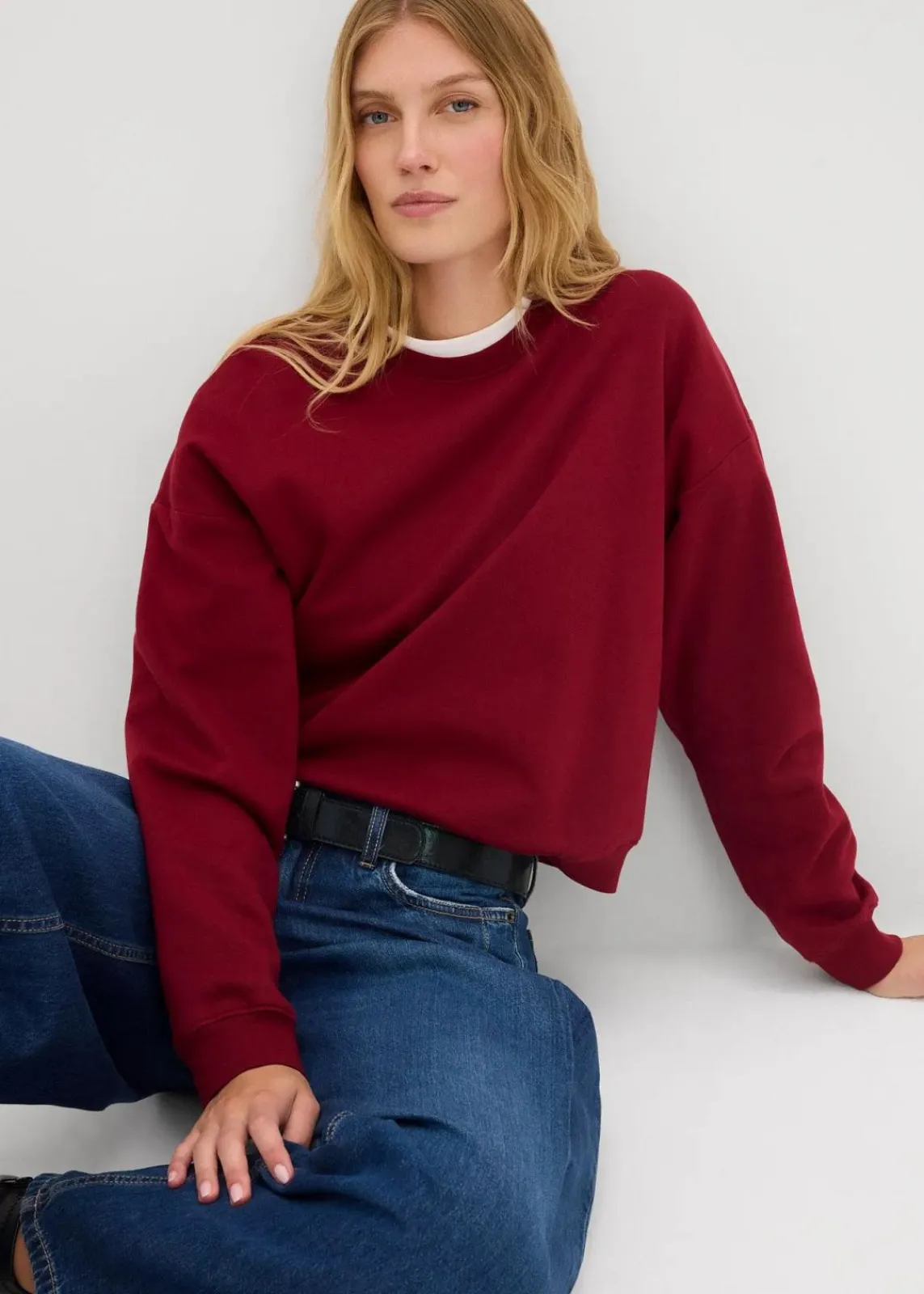 bonprix Nachhaltigere Materialien|Sweat^Kurzes Oversize-Sweatshirt aus reiner Bio-Baumwolle pflaumenrot