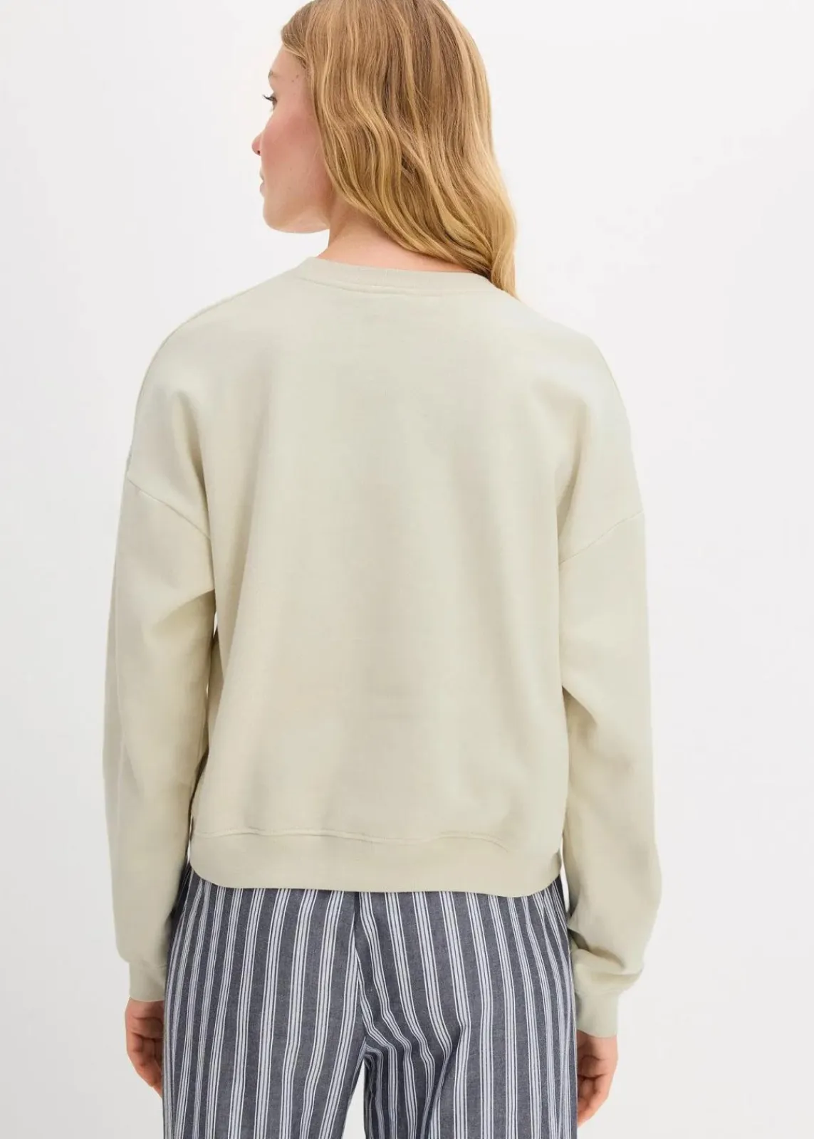 bonprix Bekleidung·Röcke|Bekleidung·Blusen & Tuniken^Kurzes Oversize-Sweatshirt aus reiner Bio-Baumwolle silbergrün