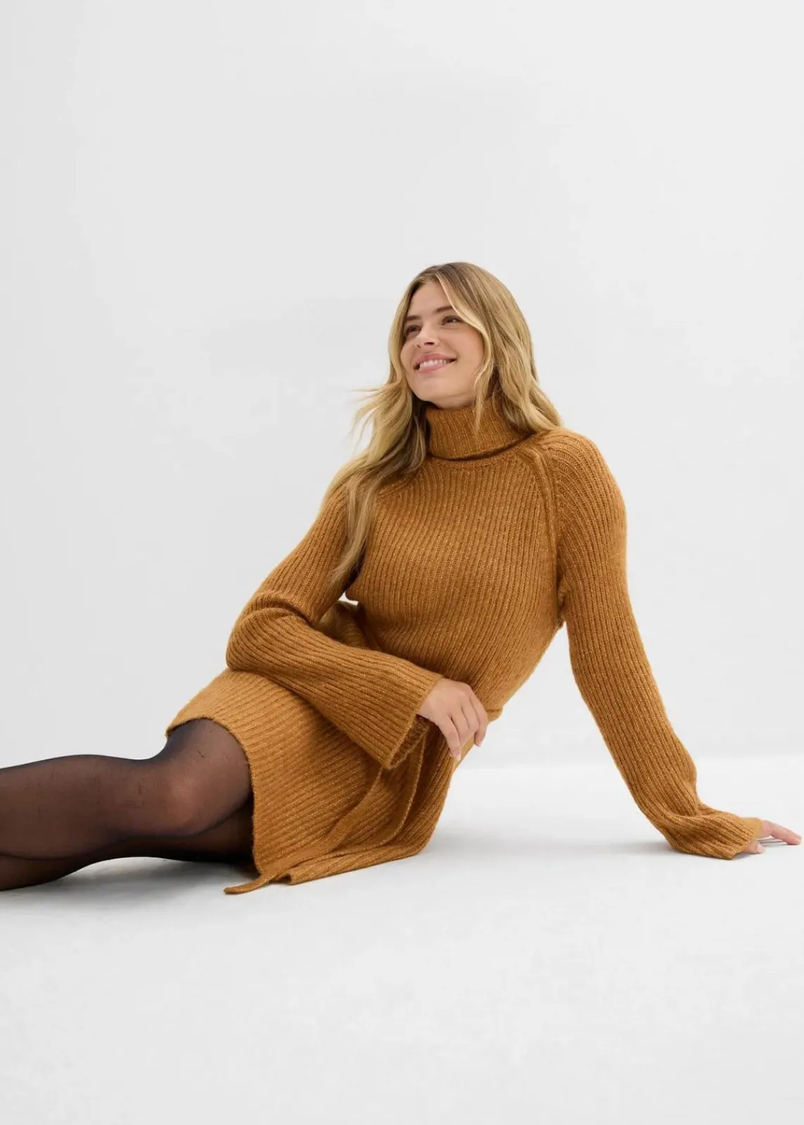 bonprix Bekleidung·Umstandsmode|Bekleidung·Pullover & Strickjacken^Kurzes Ripp-Strickkleid mit Rollkragen haselnuss