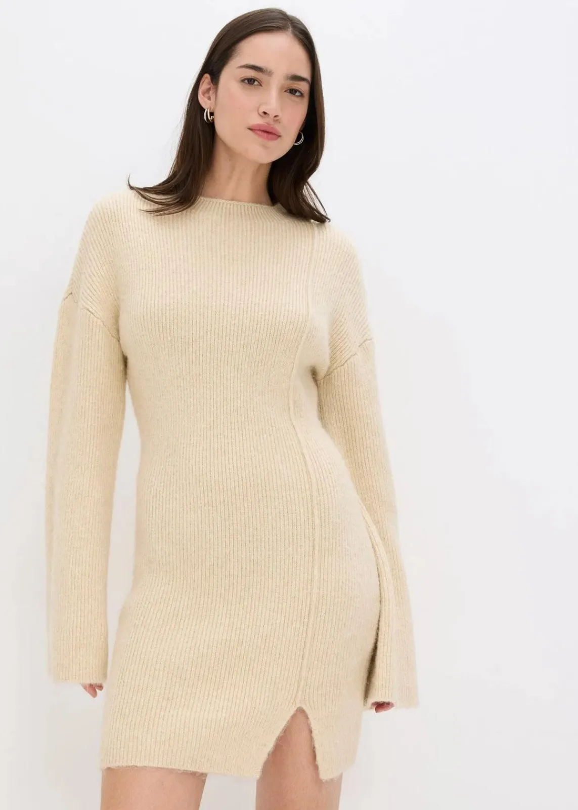 bonprix Bekleidung·Umstandsmode|Bekleidung·Pullover & Strickjacken^Kurzes Strickkleid mit Wollanteil kieselbeige