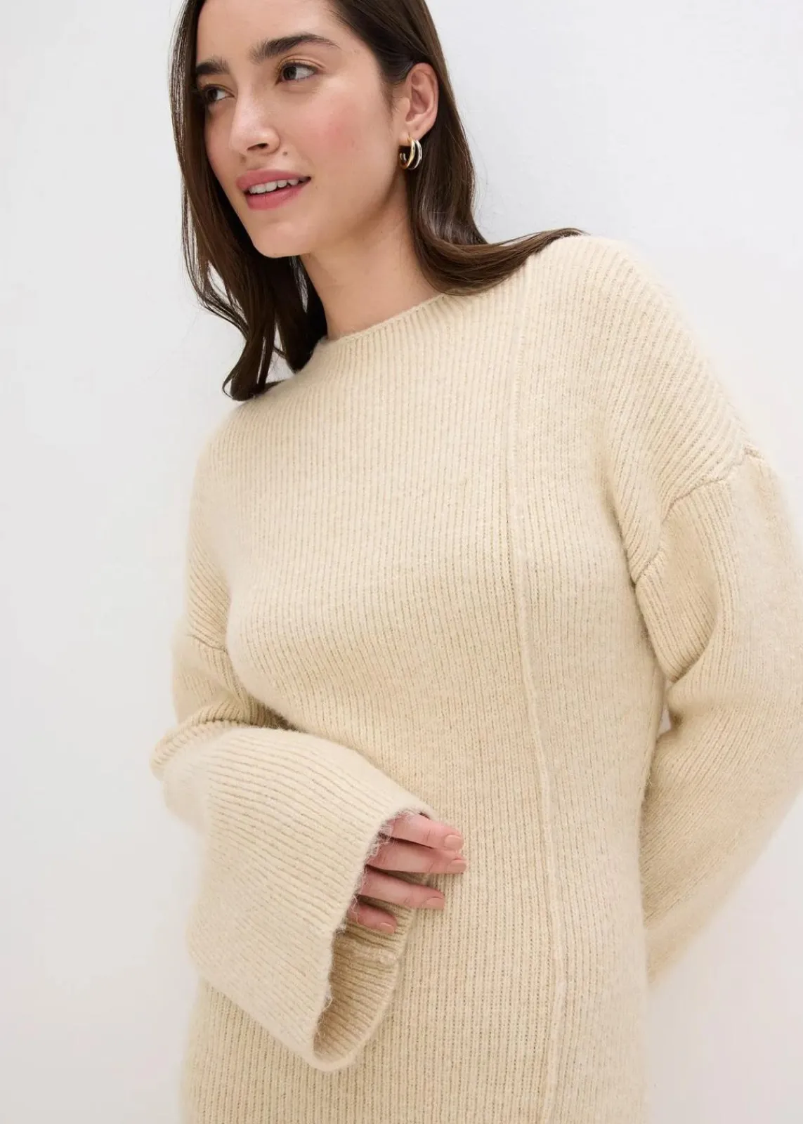 bonprix Bekleidung·Umstandsmode|Bekleidung·Pullover & Strickjacken^Kurzes Strickkleid mit Wollanteil kieselbeige