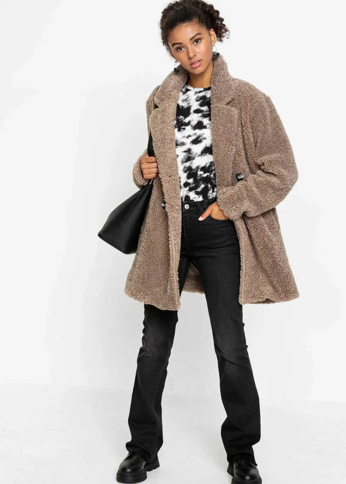 bonprix Jacken & Mäntel|Bekleidung·Hosen^Kurzmantel taupe