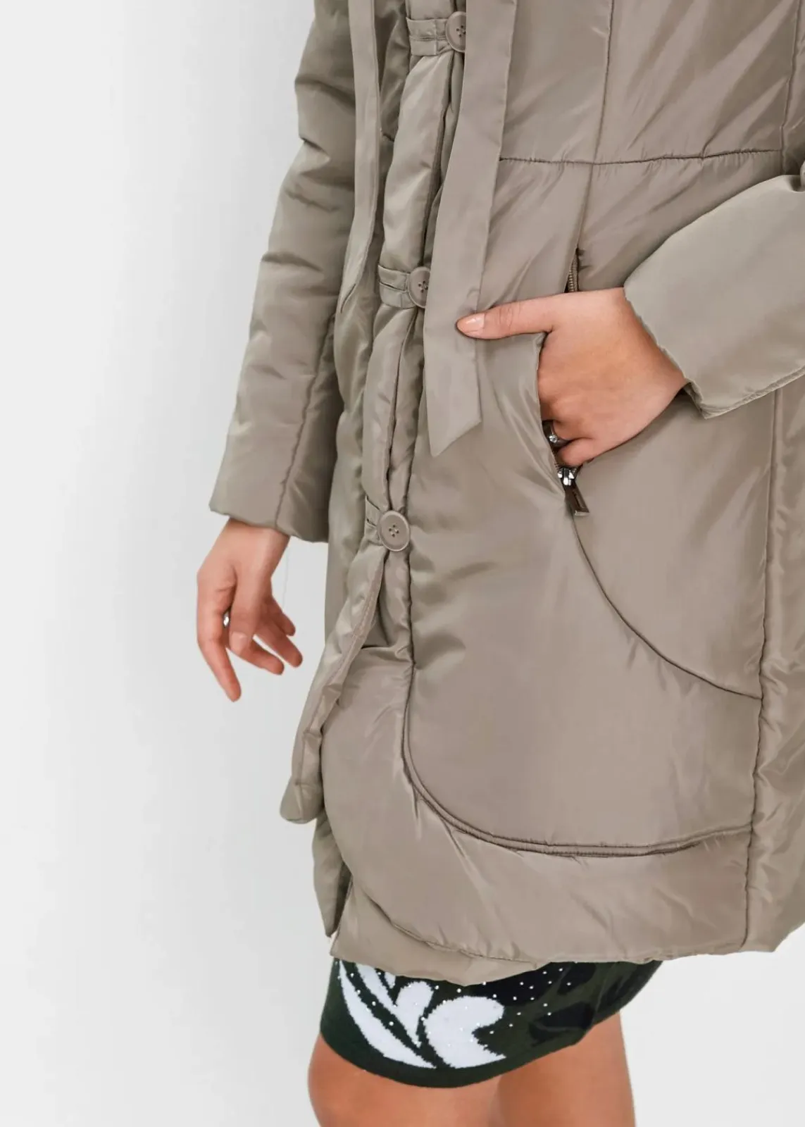 bonprix Jacken & Mäntel^Kurz-Steppmantel taupe