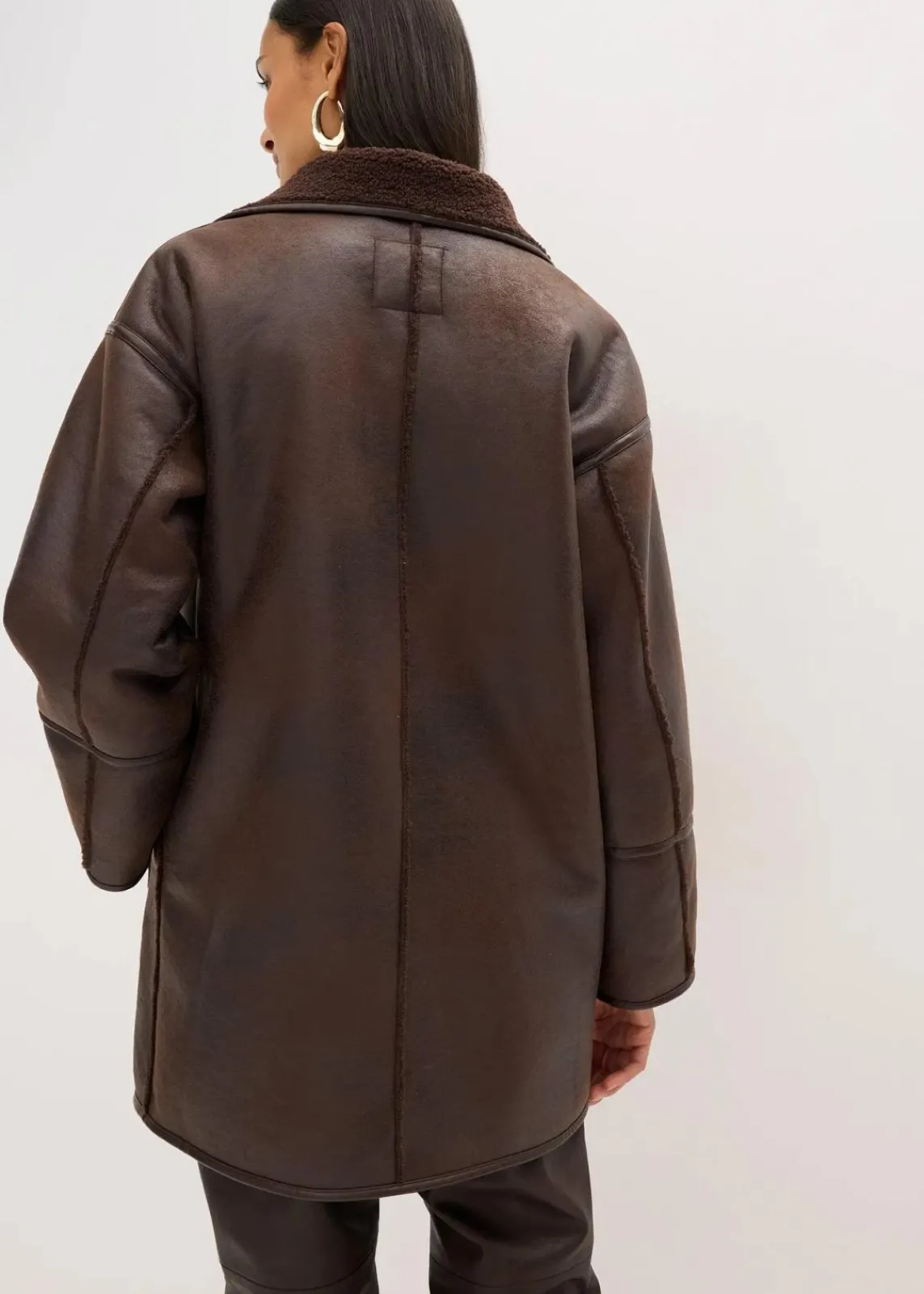 bonprix Bekleidung·Hosen|Jacken & Mäntel^Lammfellimitat-Jacke dunkelbraun
