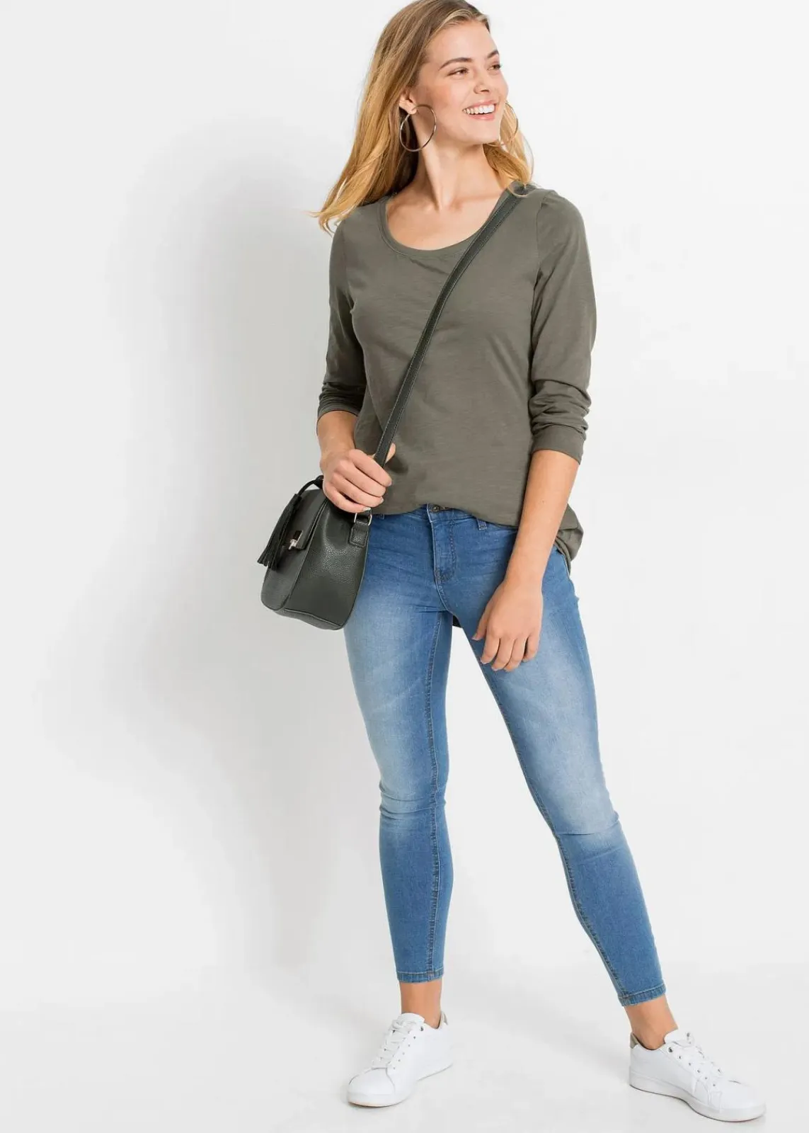 bonprix Shirts & Tops^Langarmshirt aus reiner Baumwolle oliv