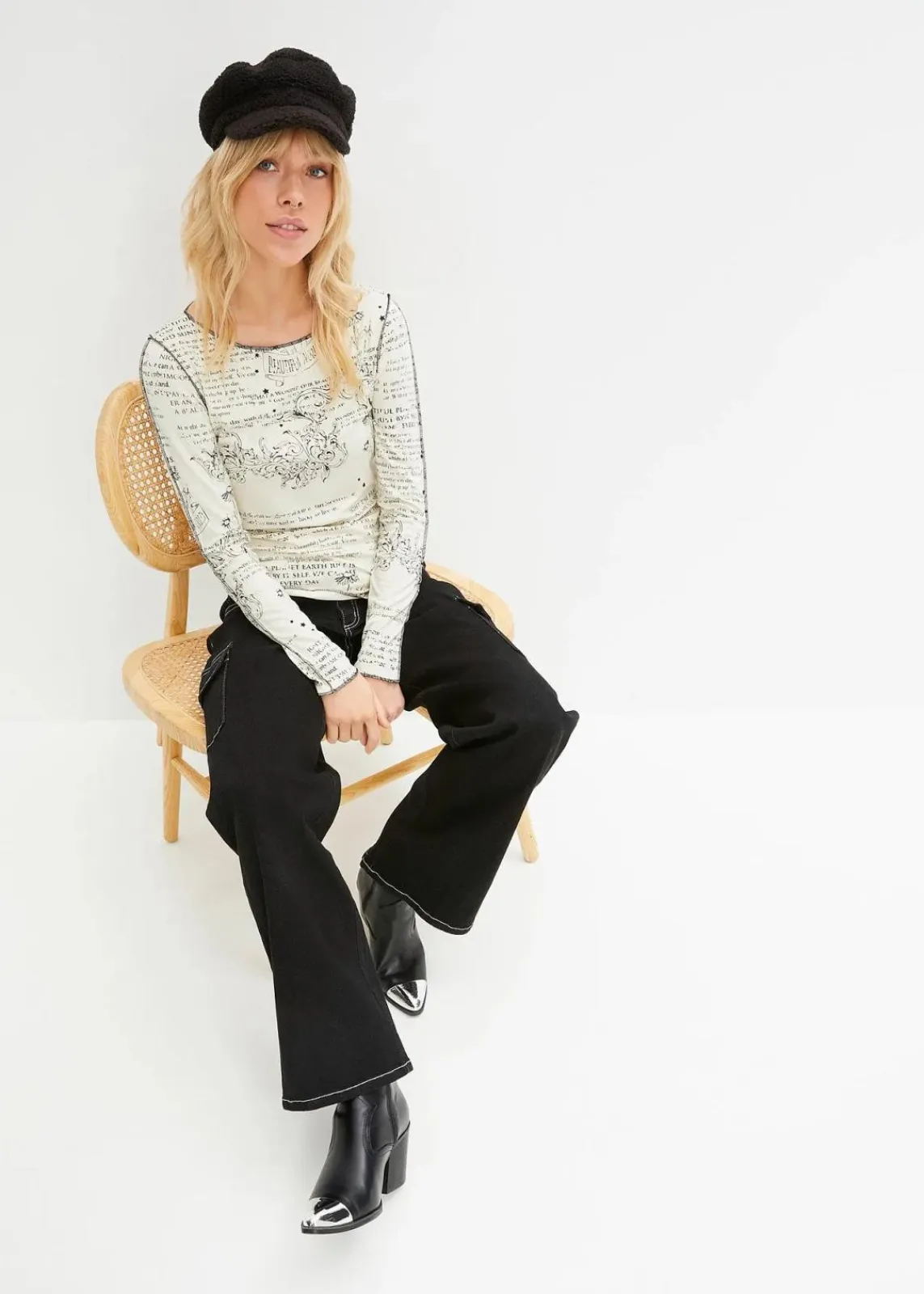 bonprix Shirts & Tops^Langarmshirt aus softer Viskose natur/schwarz bedruckt