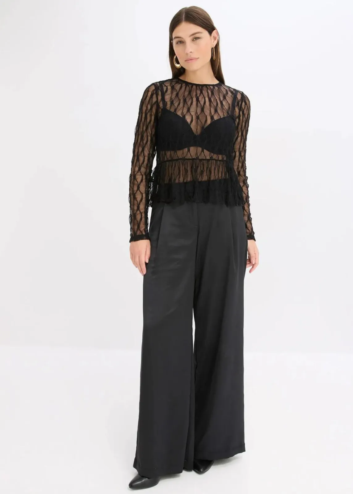 bonprix Shirts & Tops^Langarmshirt aus Spitze schwarz