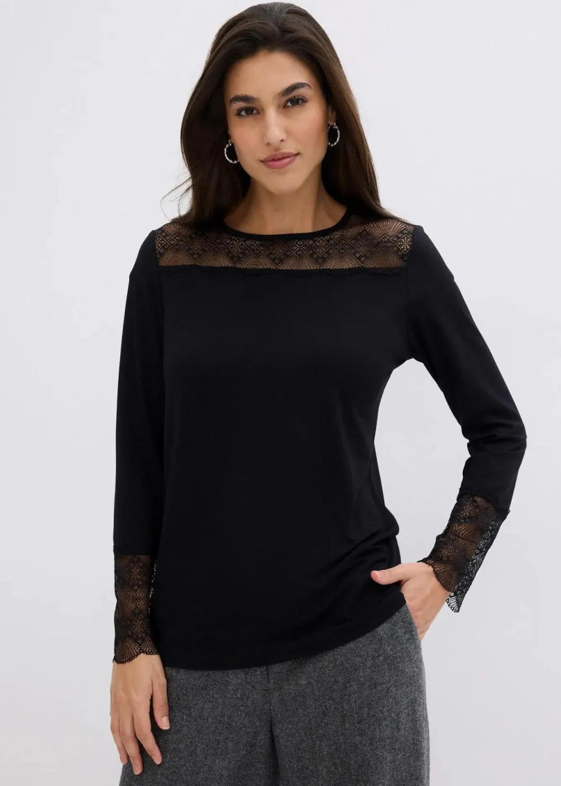 bonprix Shirts & Tops^Langarmshirt aus Viskose schwarz