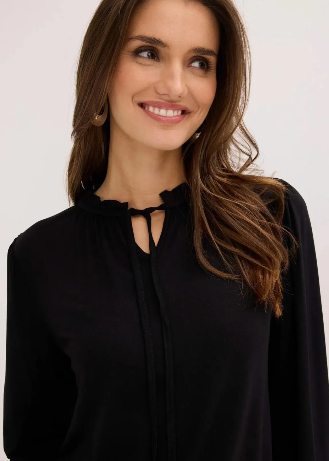bonprix Nachhaltigere Materialien|Shirts & Tops^Langarmshirt aus Viskose-Mix schwarz