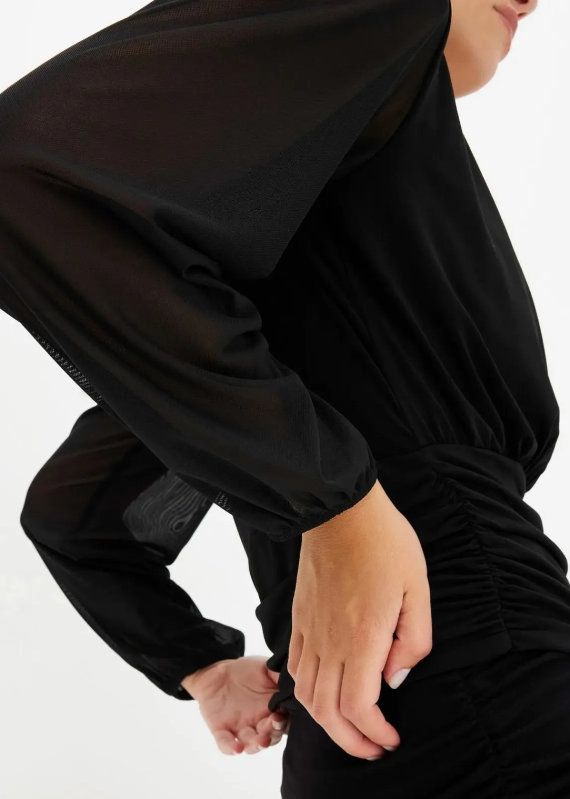 bonprix Nachhaltigere Materialien|Shirts & Tops^Langarmshirt mit Mesh schwarz