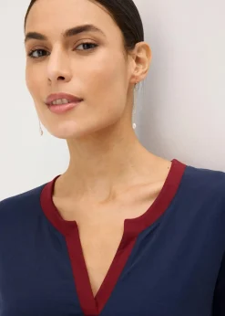 bonprix Shirts & Tops^Langarmshirt mit Schlitz dunkelblau/rubinrot