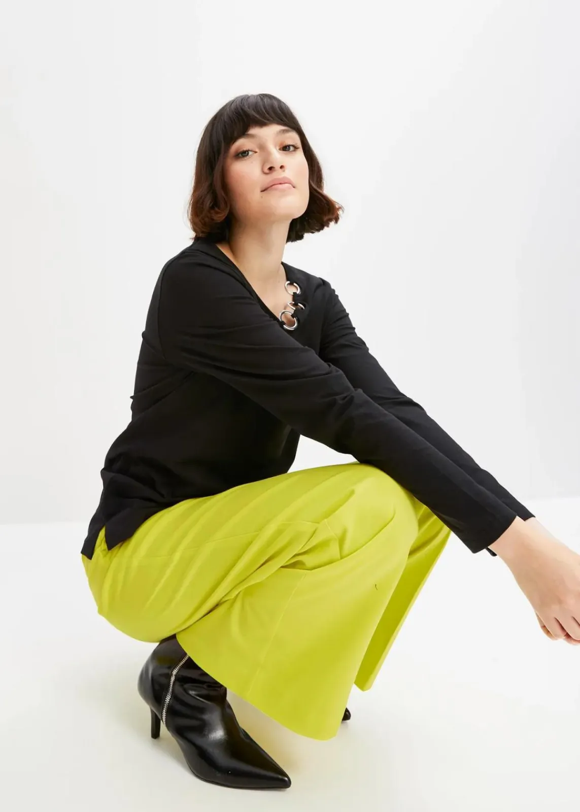 bonprix Shirts & Tops^Langarmshirt mit Ösen schwarz