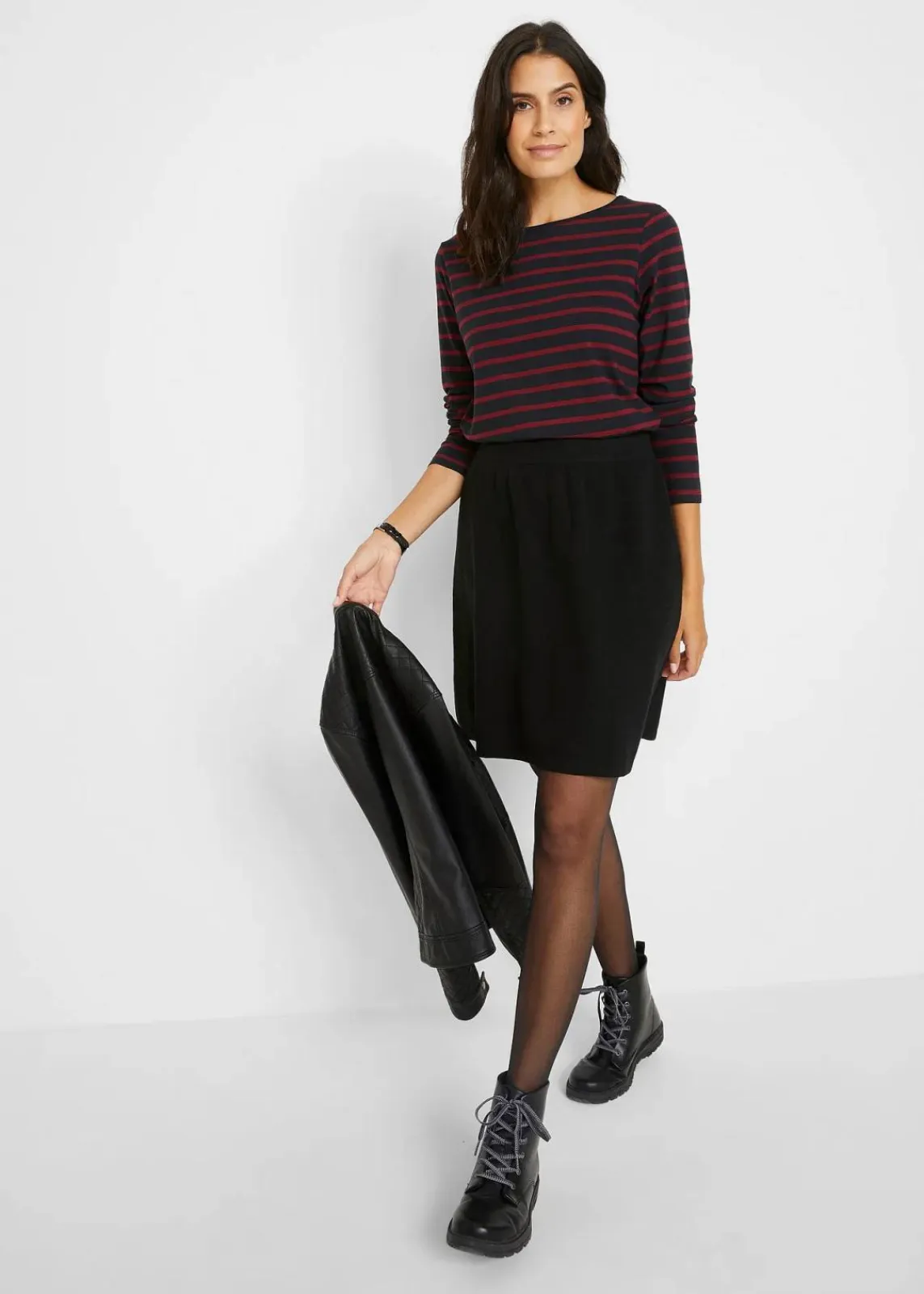 bonprix Shirts & Tops|Basics^Langarmshirt mit U-Boot-Ausschnitt (2er Pack) schwarz + rubinrot/schwarz gestreift