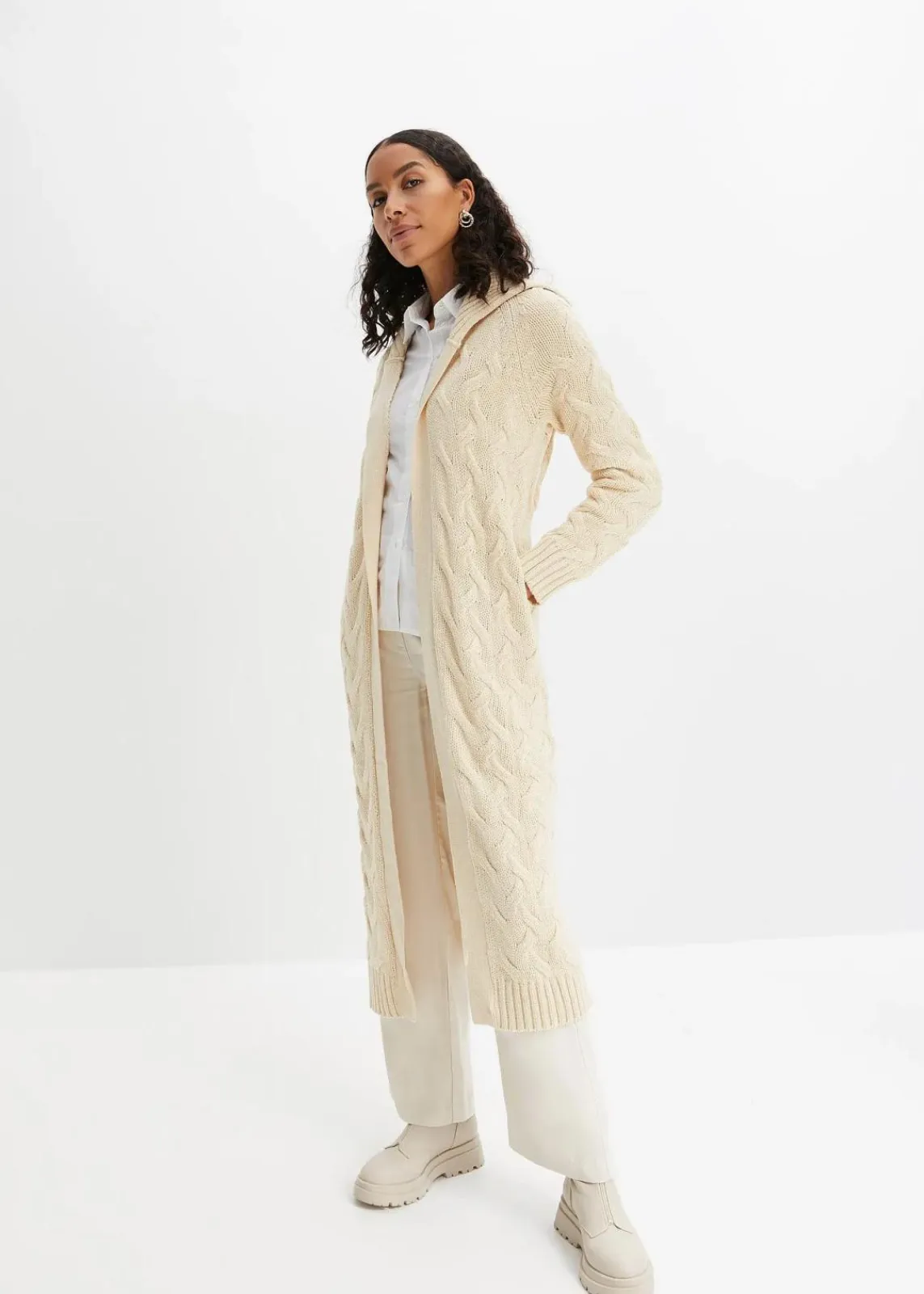 bonprix Bekleidung·Umstandsmode|Pullover & Strickjacken^Langer Strickmantel aus Zopfstrick kieselbeige