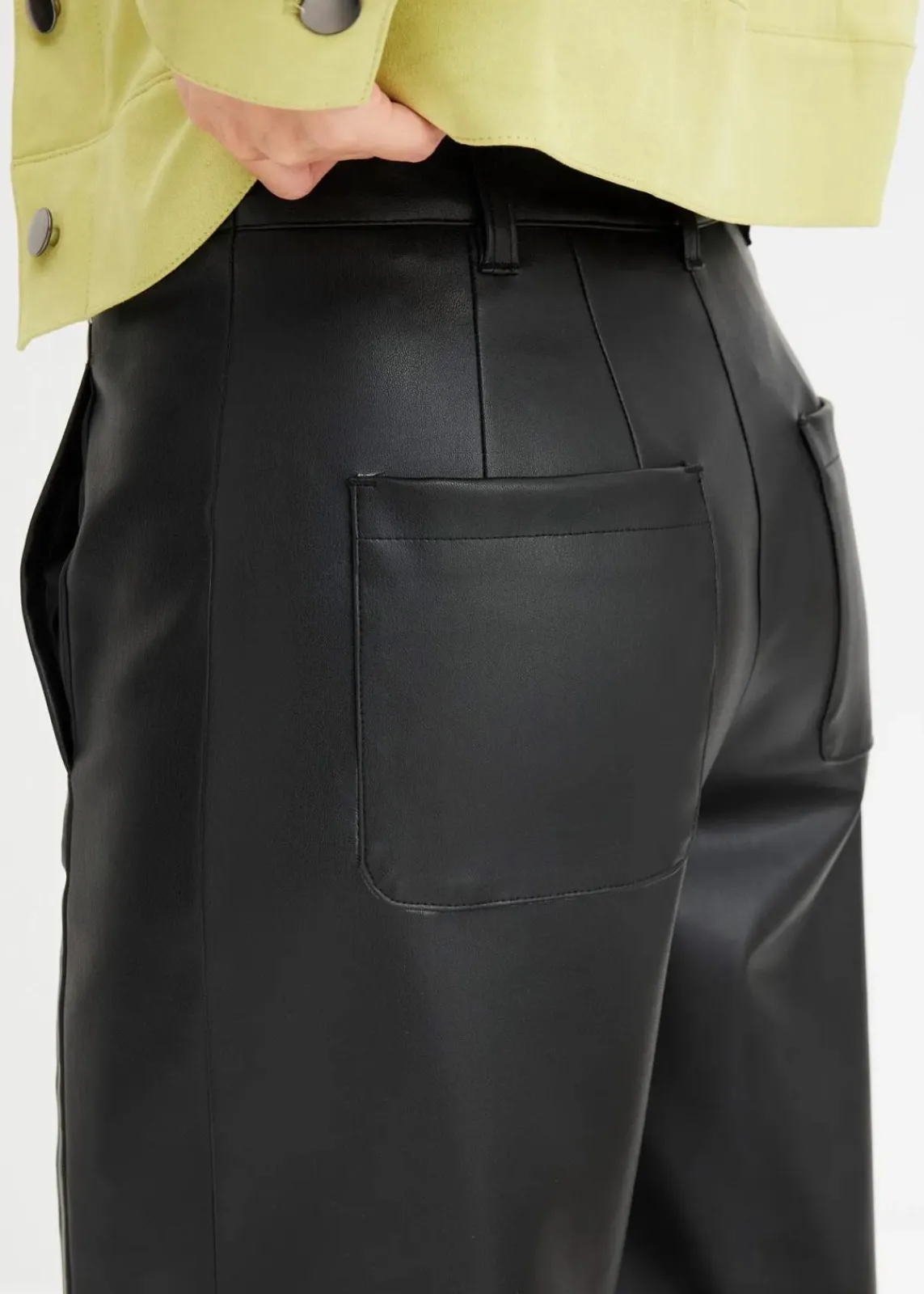 bonprix Bekleidung·Kleider|Hosen^Lederimitat Culotte schwarz
