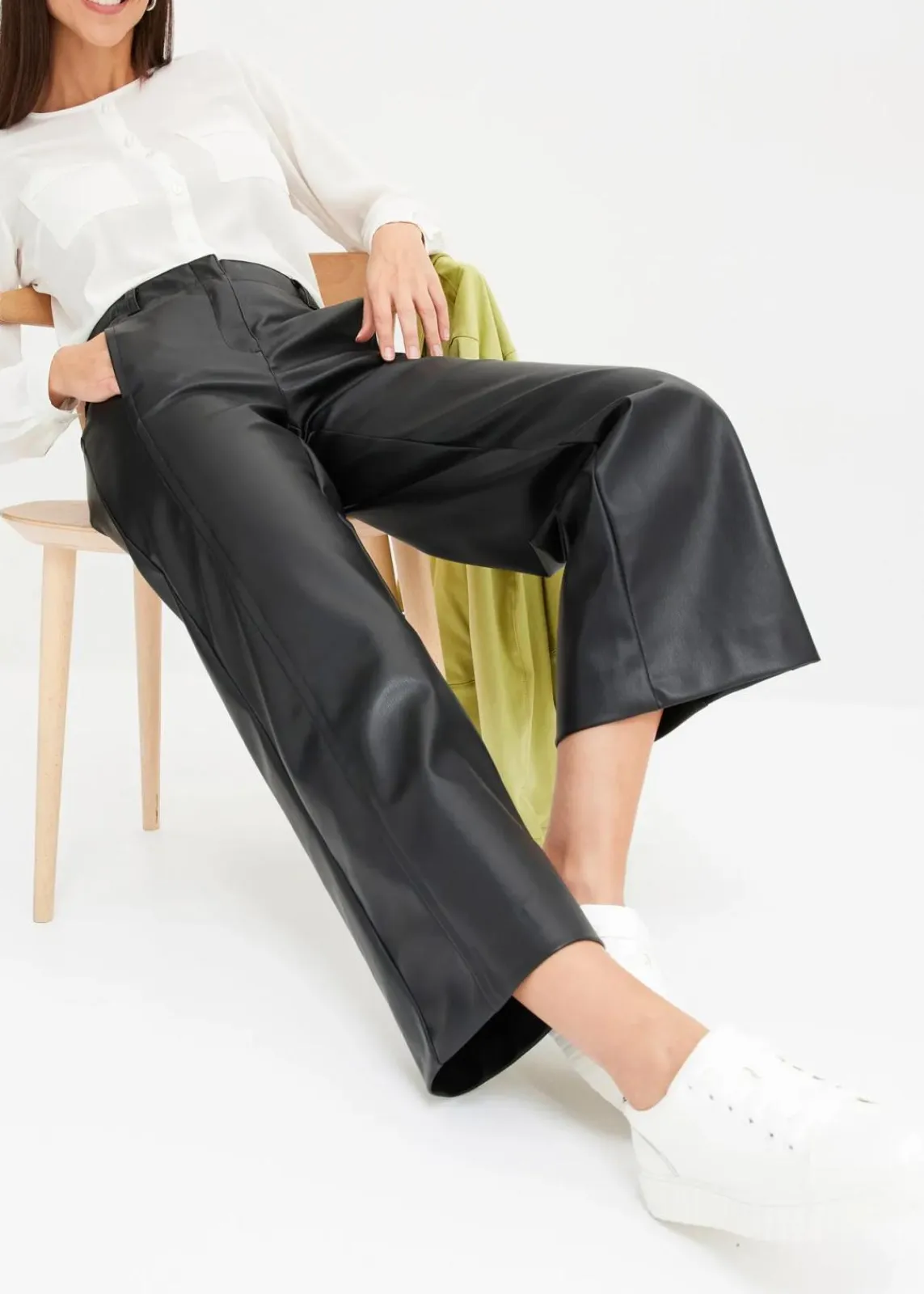 bonprix Bekleidung·Kleider|Hosen^Lederimitat Culotte schwarz