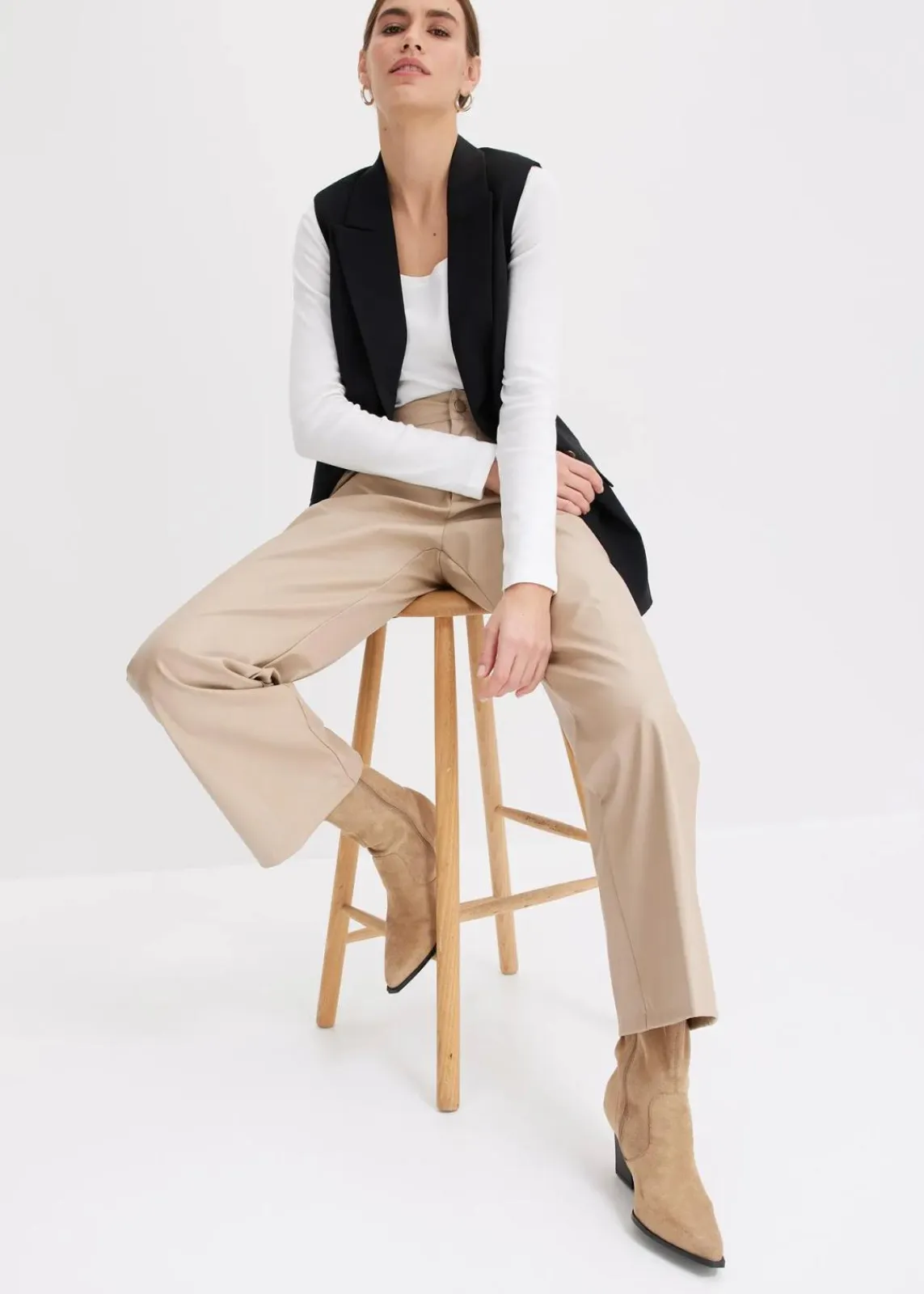 bonprix Bekleidung·Kleider|Hosen^Lederimitat-Hose helltaupe